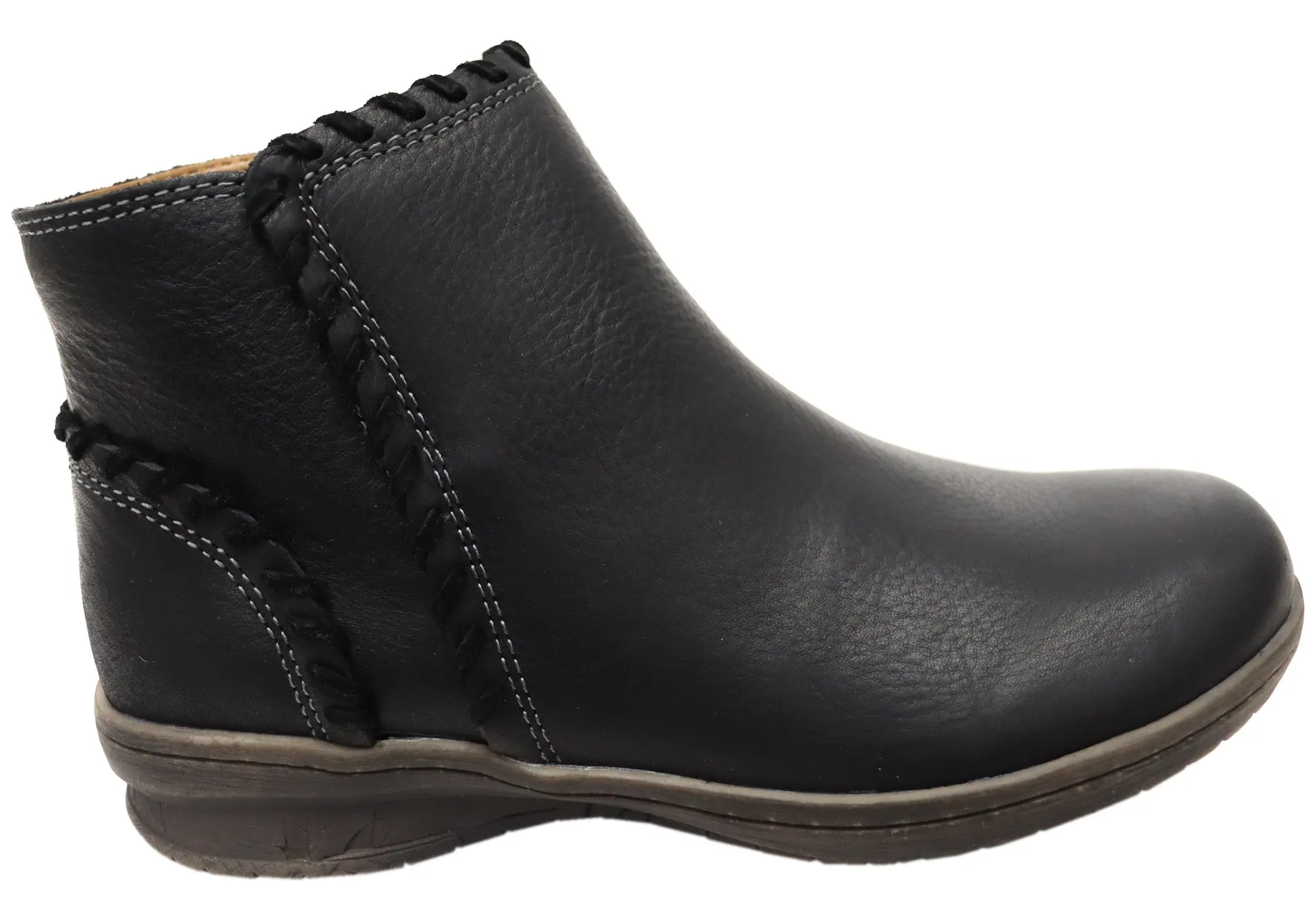 Comfortiva Fallston Womens Comfortable Wide Fit Leather Ankle Boots Padded Interior Windy Weather Lace-Up Design