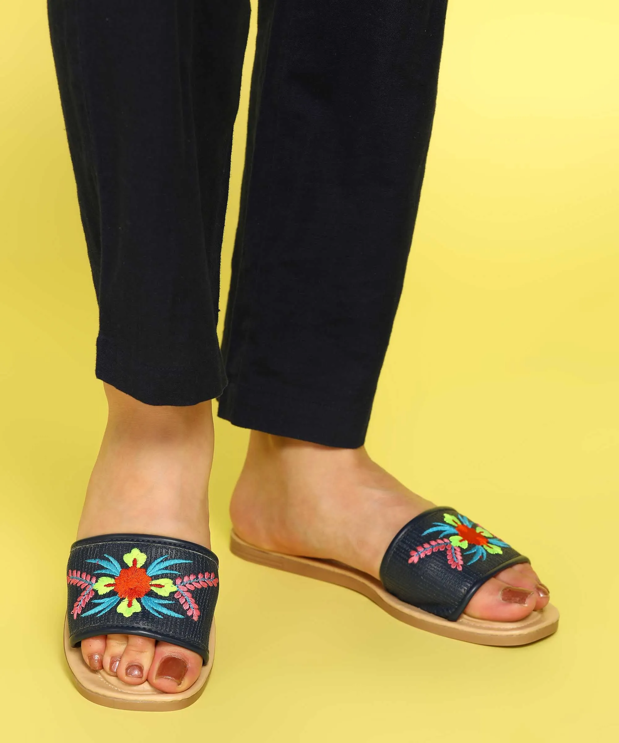 Comfortable Summer Walk Breezy Mood Paragon K6020L Women Sandals | Casual & Formal Sandals | Stylish, Comfortable & Durable | For Daily & Occasion Wear