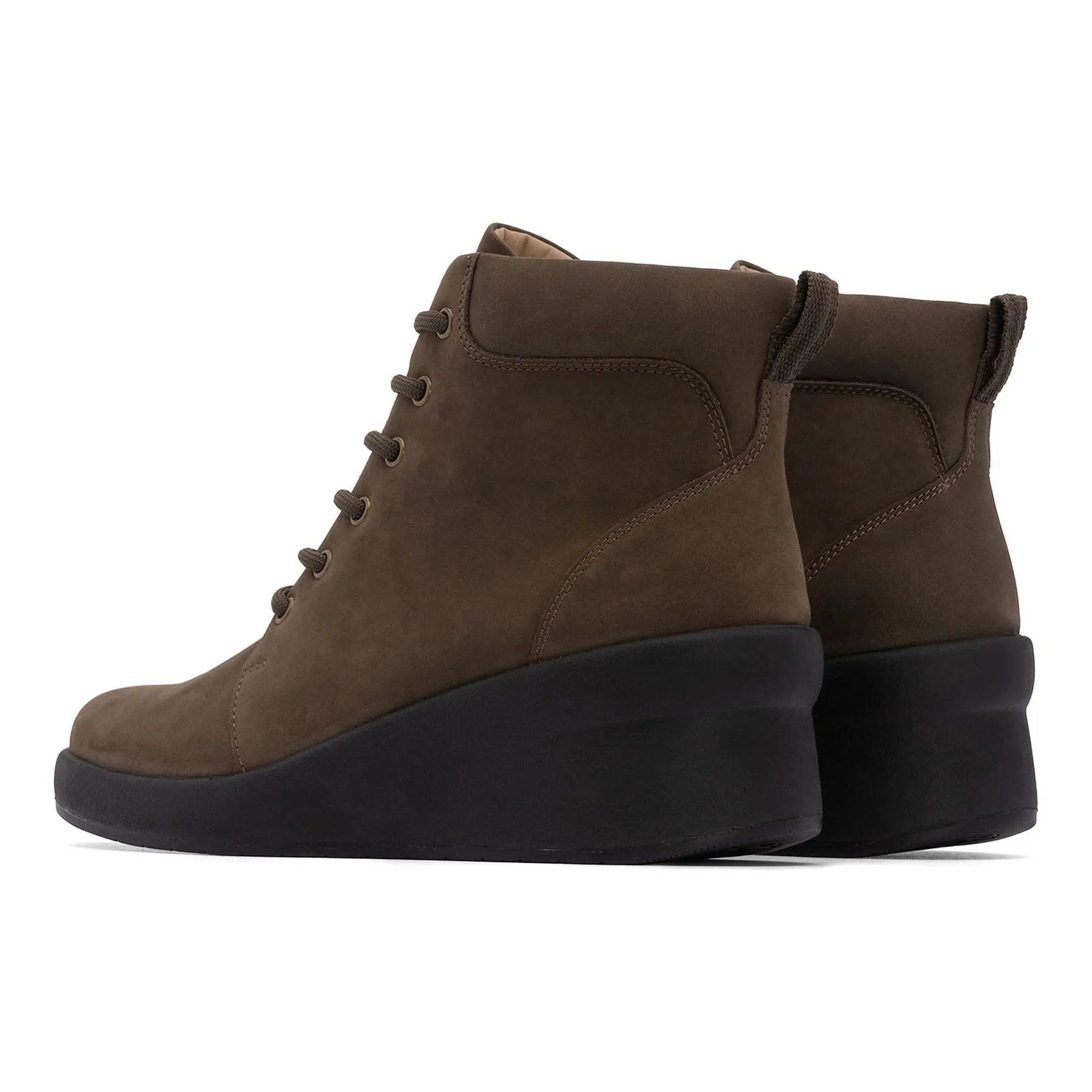 insulated Passage Lace Up