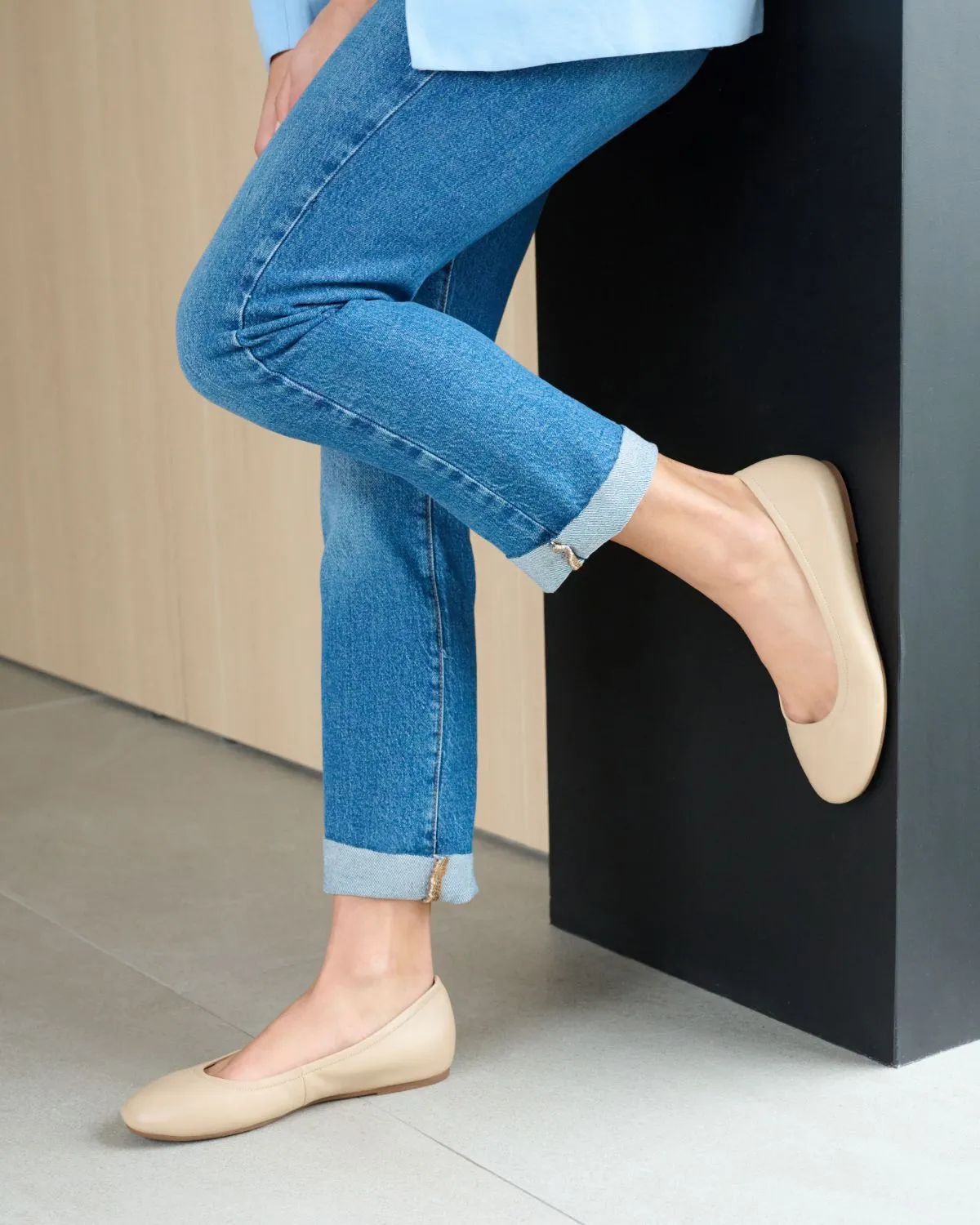 Durable Sole Promenade Flat Metatarsal