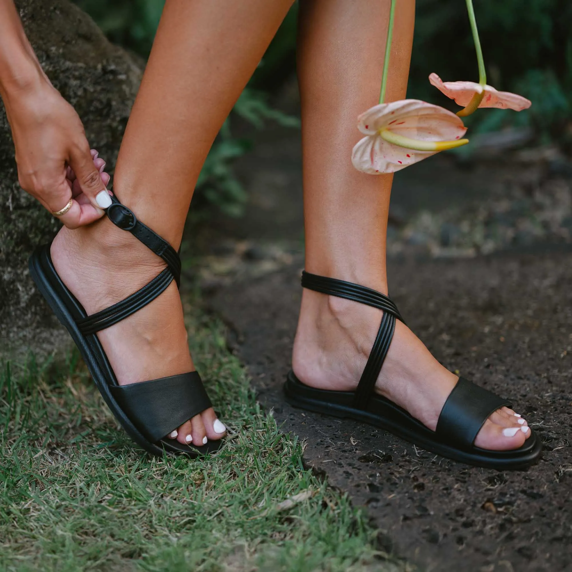 Tiare Wrap - Black Tassel Fun