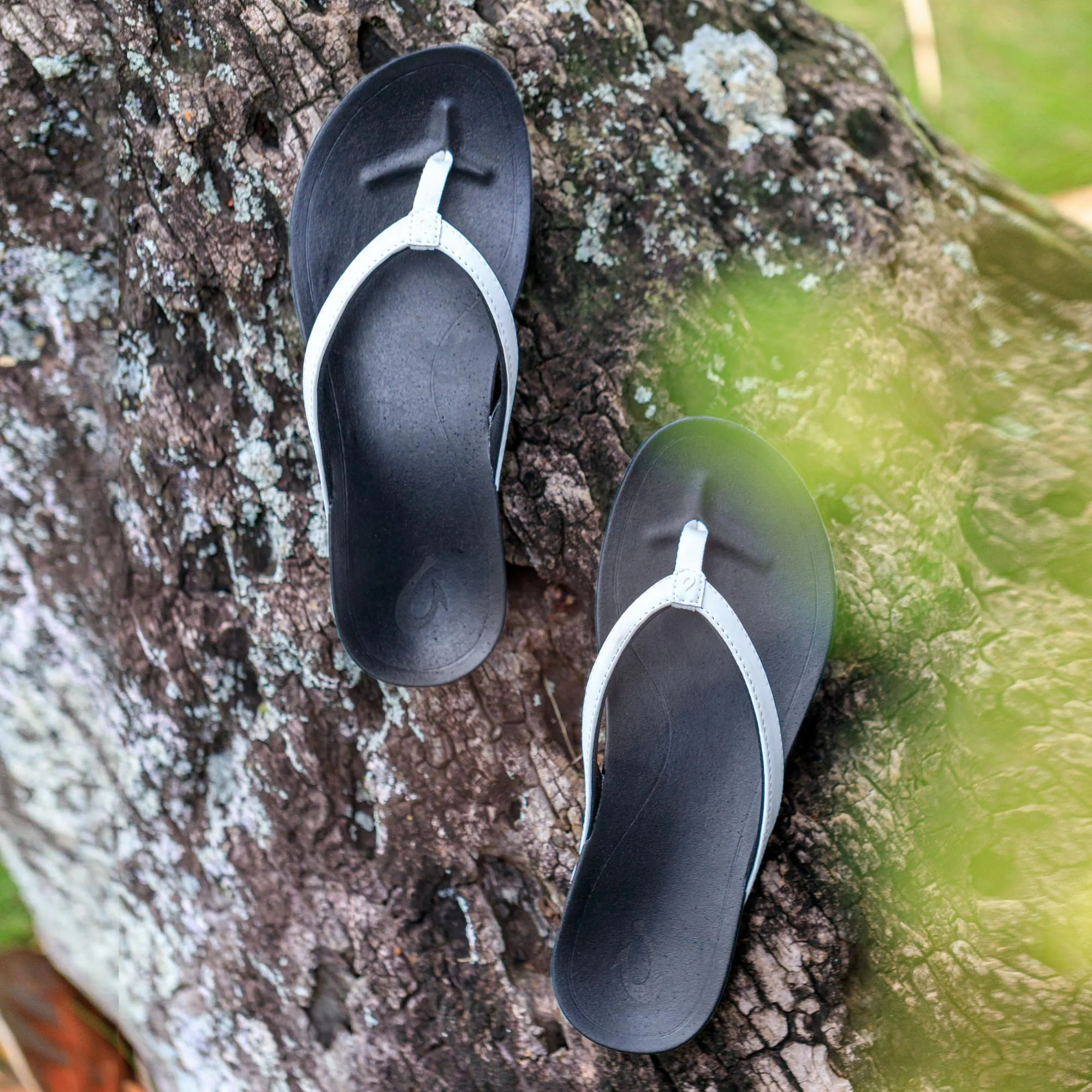 Hopio - White / Onyx Casual Beach Sandals Lightweight Footwear