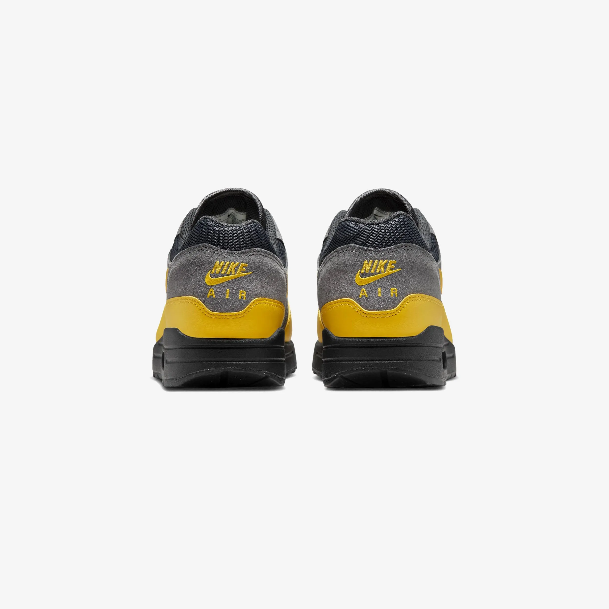 Air Max 1 Essential Metal Edge