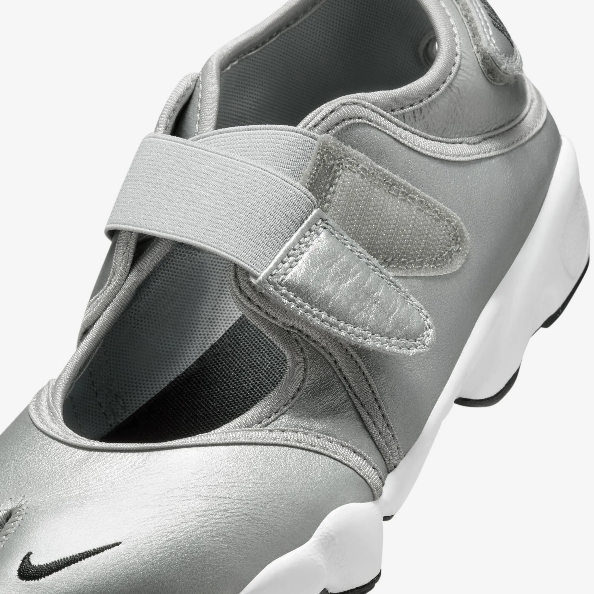Sweat Resistant Urban Stroll Wmns Air Rift