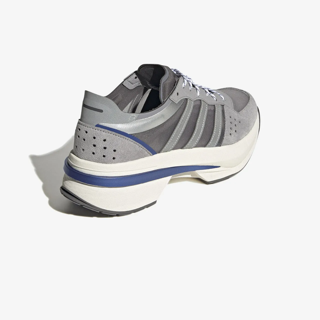 Stud Cool Cushioned Base Health Focused Esiod