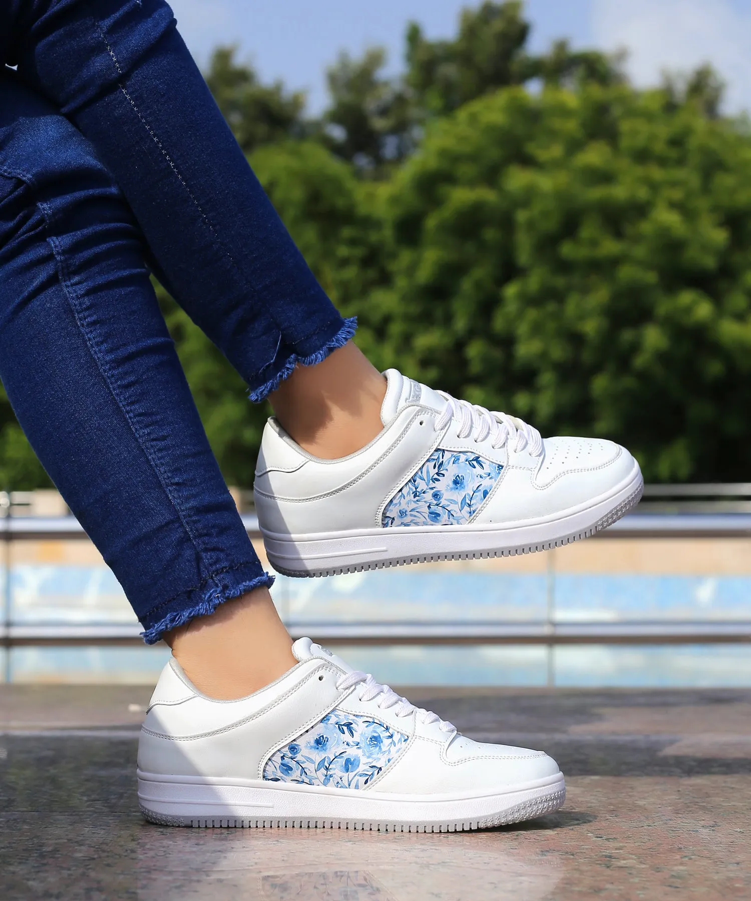 Bacca Bucci BLISS Low Top Flat Sole Fashion Women's Sneakers with Digital Prints Autumn Tone Sweat Resistant Urban Stroll