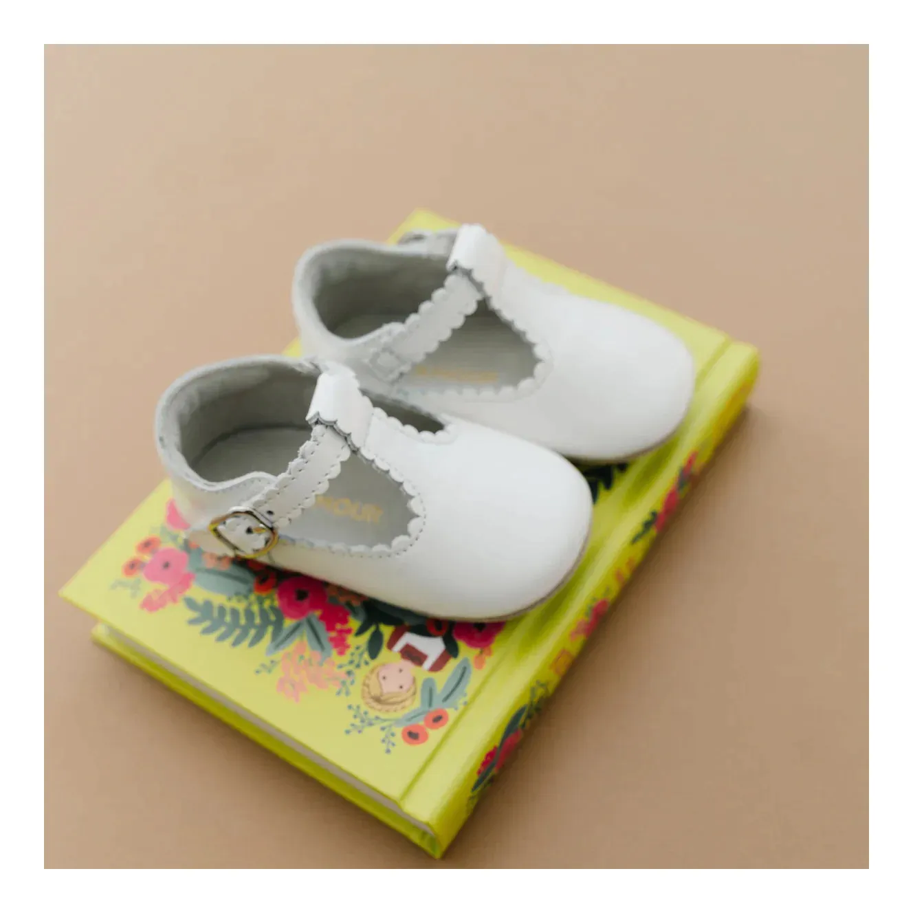 BABY ELODIE Wine Tasting Plush Walk