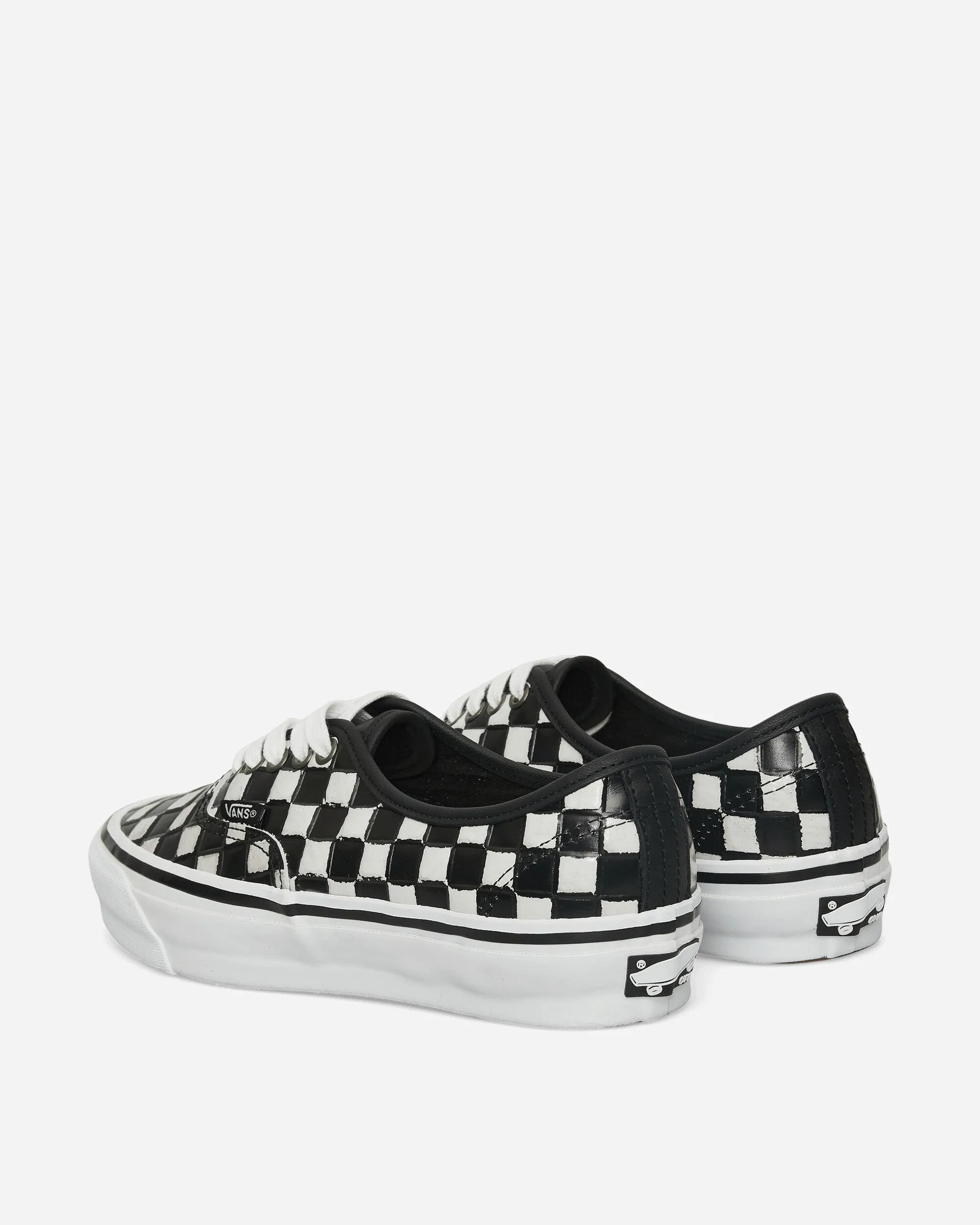 Dry Base Authentic 44 Leather Check Vibram Sneakers Black / White