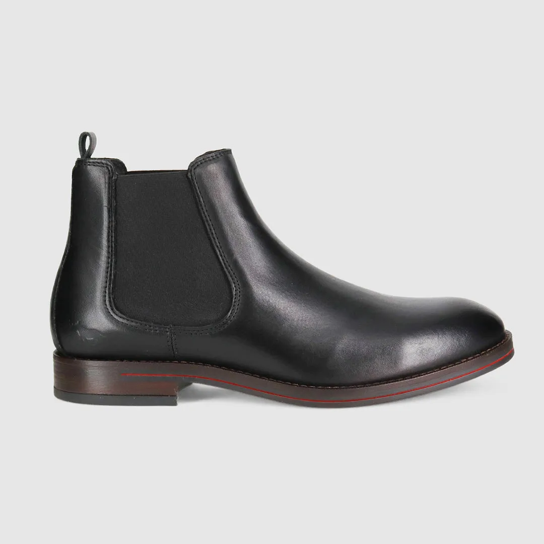 Walk Smart Winner Chelsea Boots Black