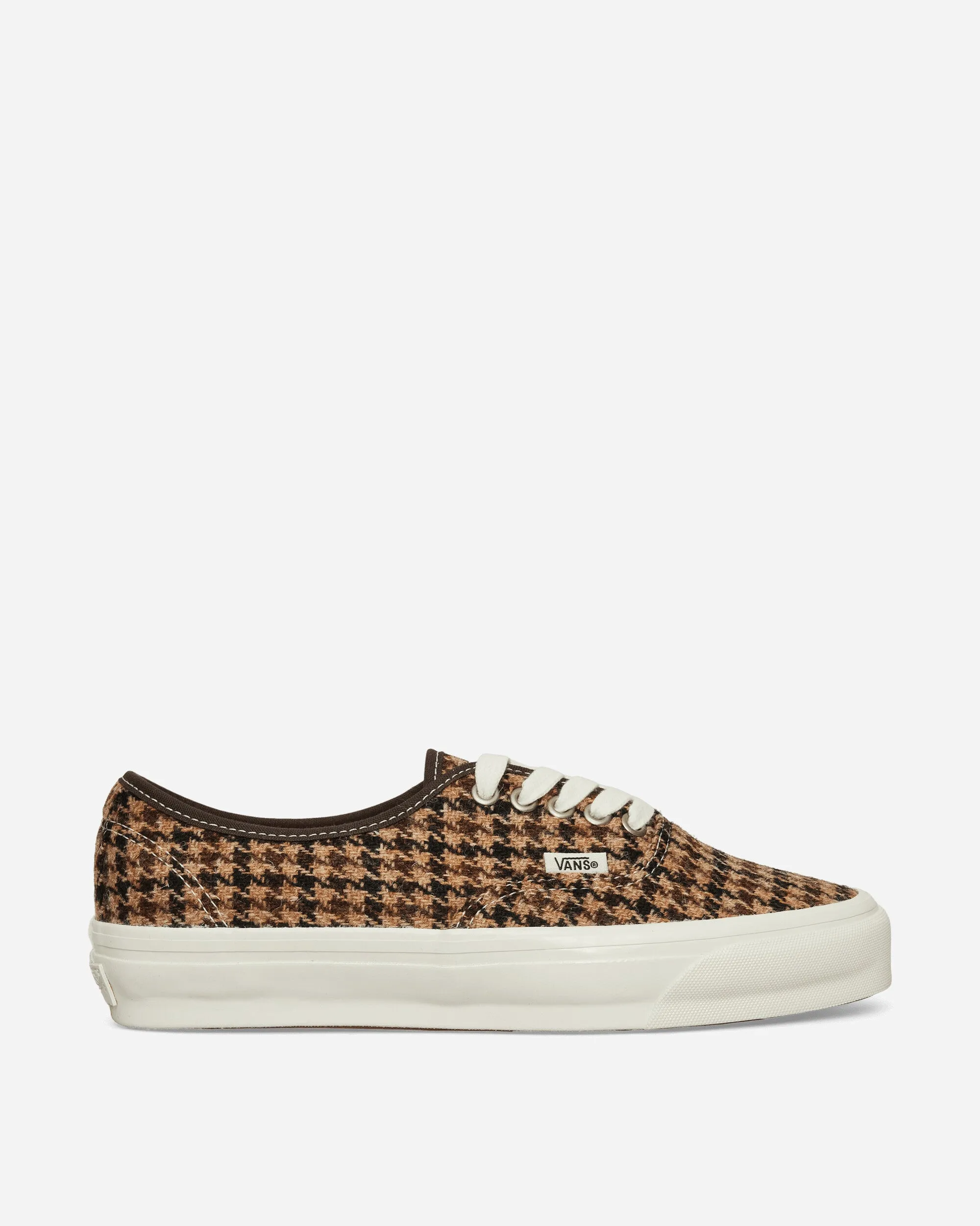 Celebrity Vibe Authentic LX 44 Sneakers Brown