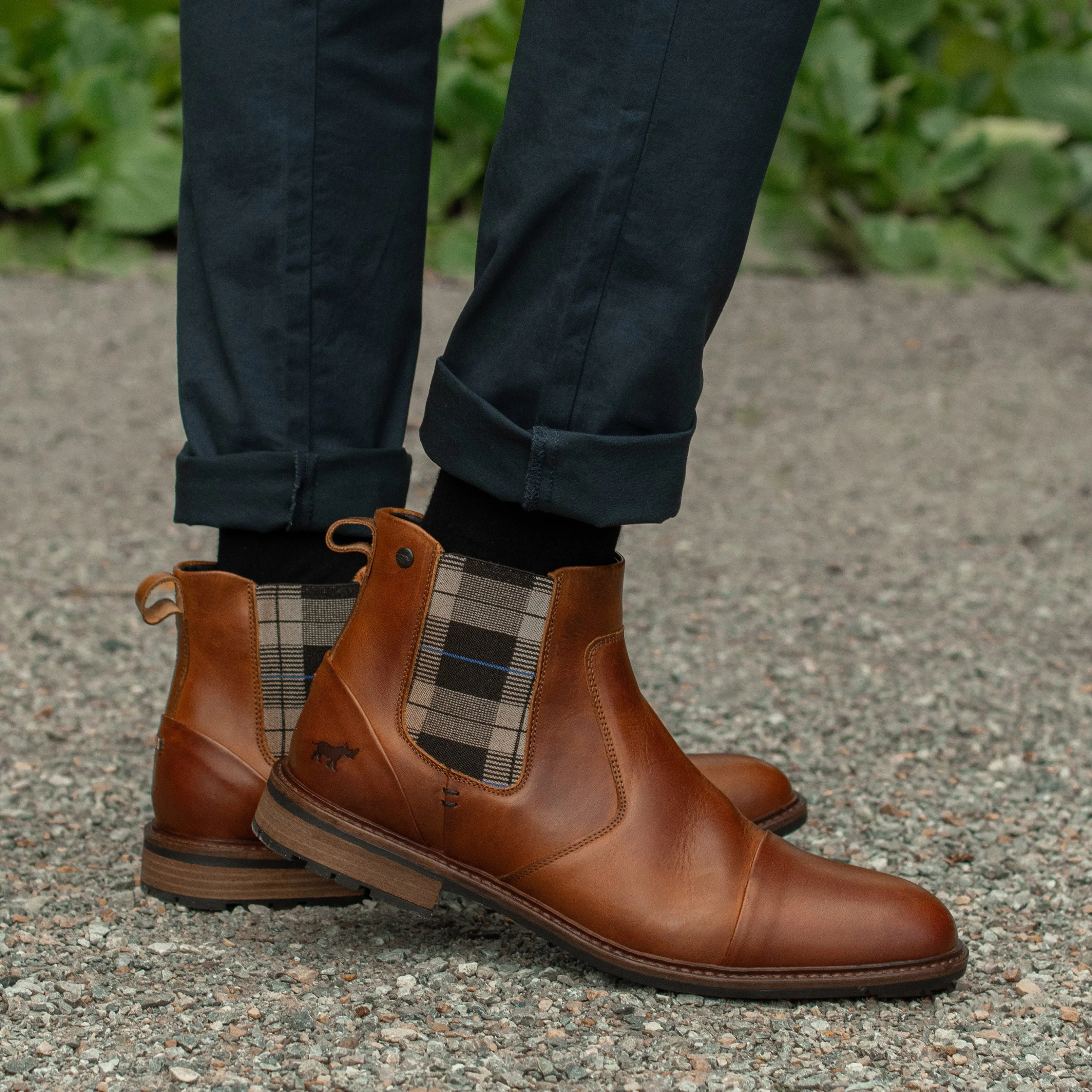 Current Step Fargo Chelsea Boots Tan