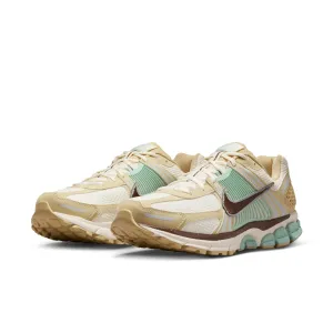 orthopedic Hiking M Nike Zoom Vomero 5 SE IB2987-700