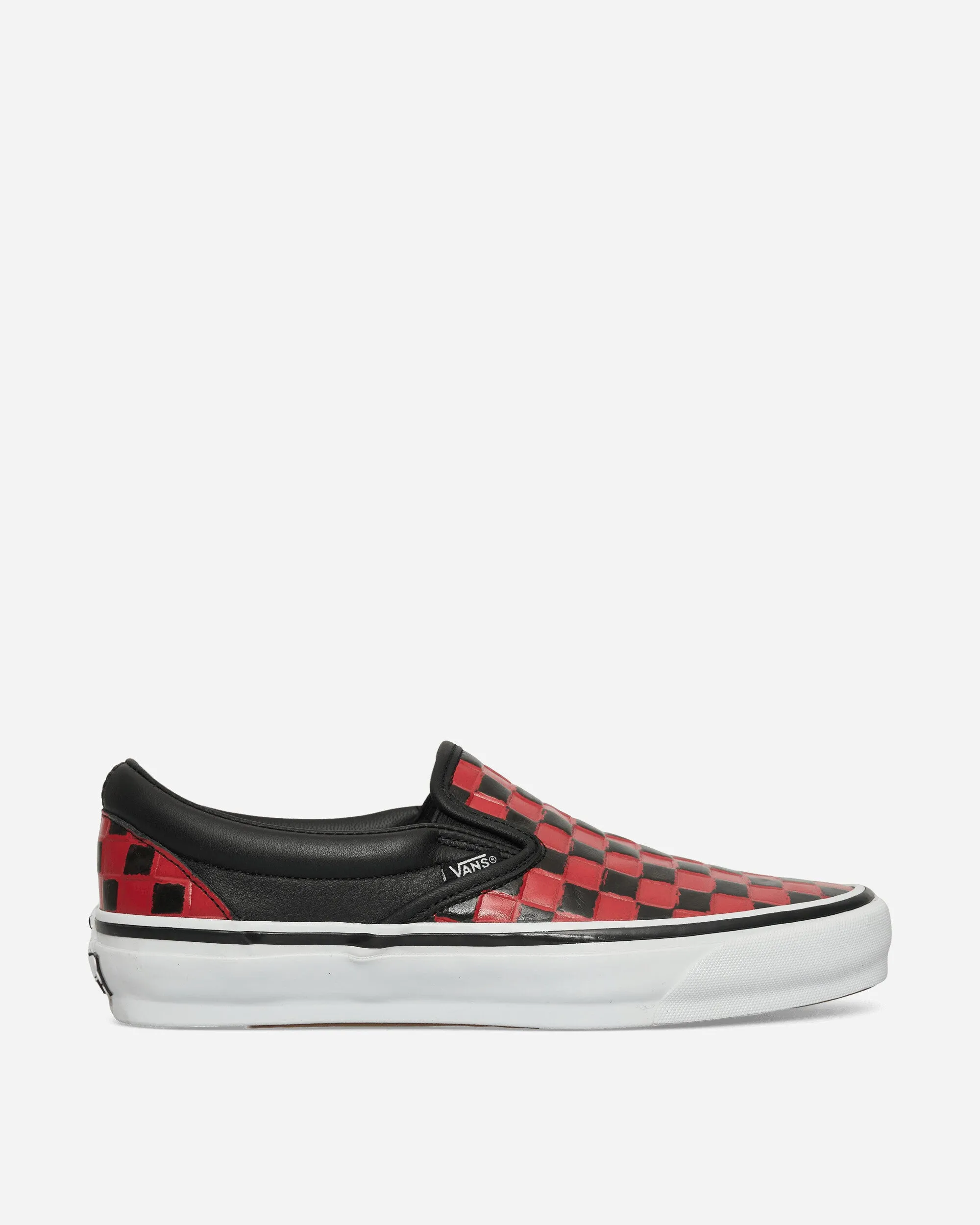 Soft Flexibility Classic Slip-On 98 Leather Check Vibram Sneakers Black / Racing Red