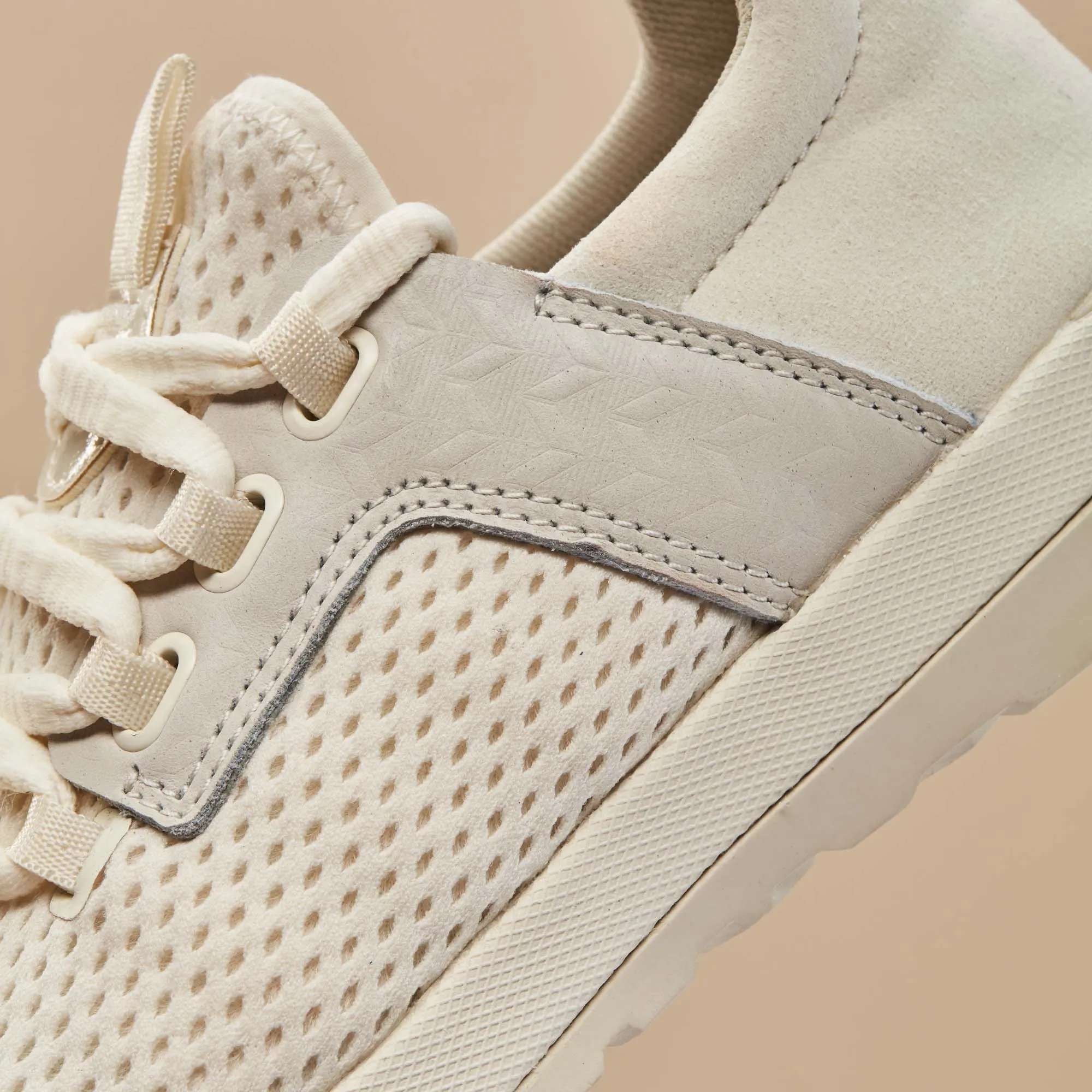 urban vibe Wailuku - Off White