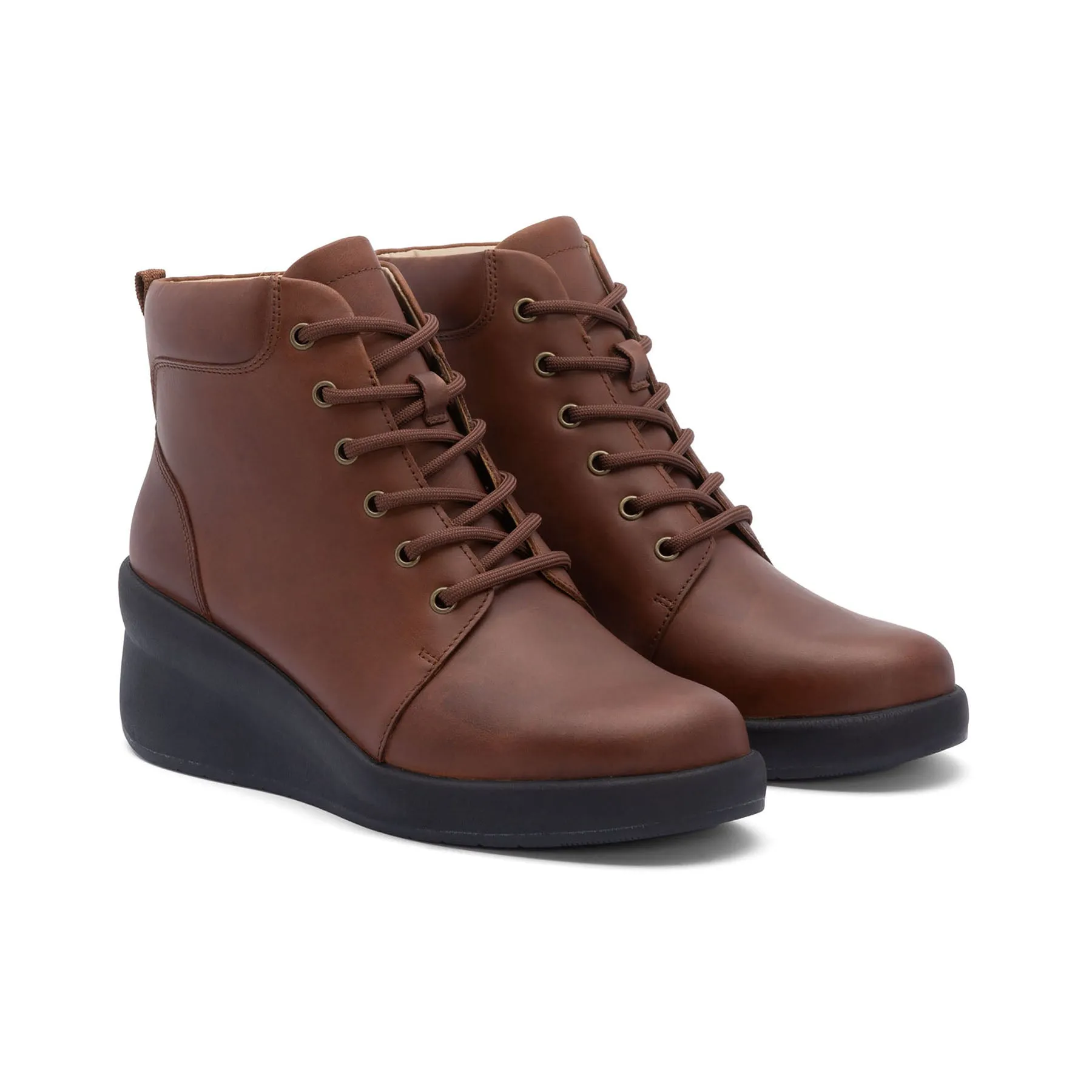 Passage Lace Up Reliable Grip