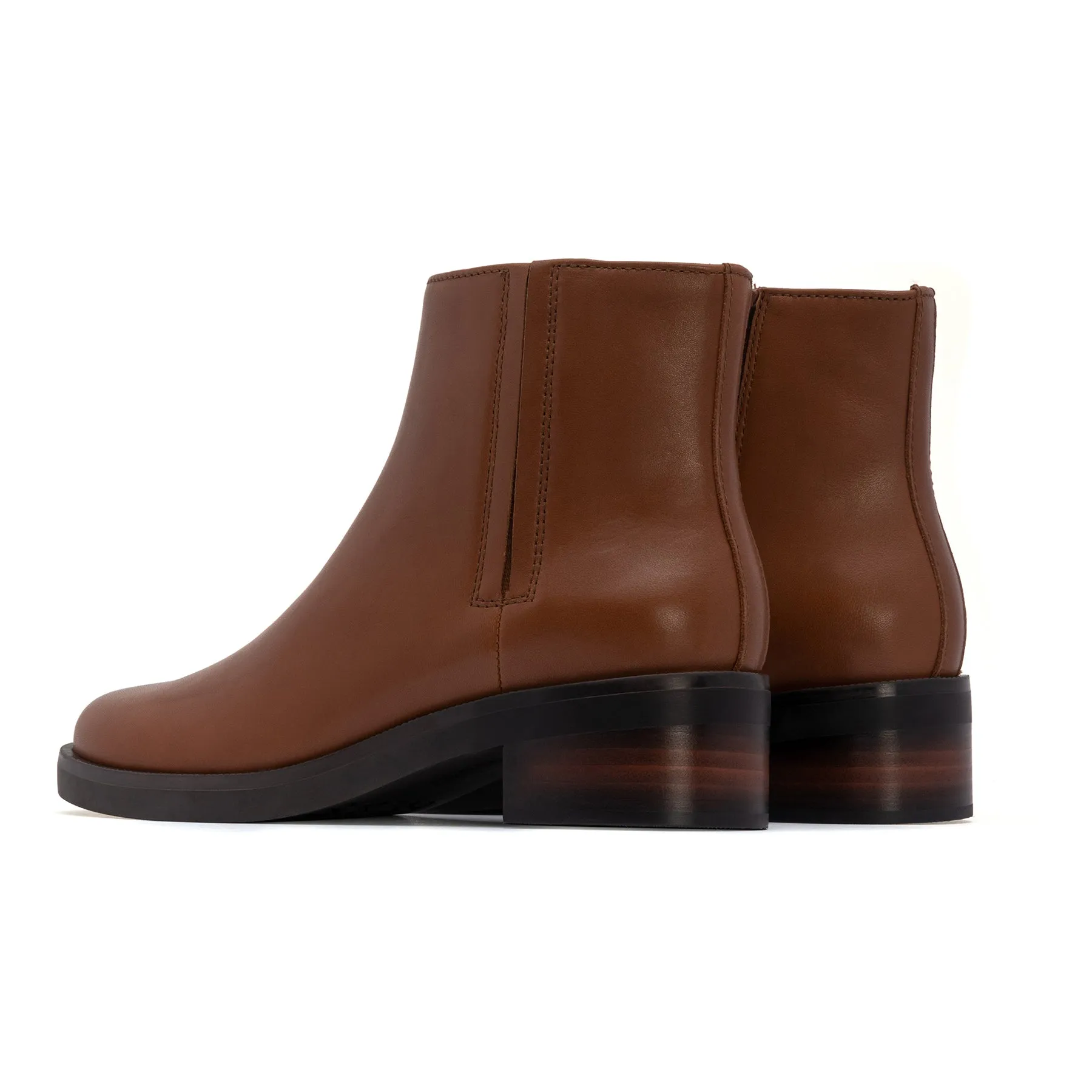Lace   Up Closure Traverse Ankle