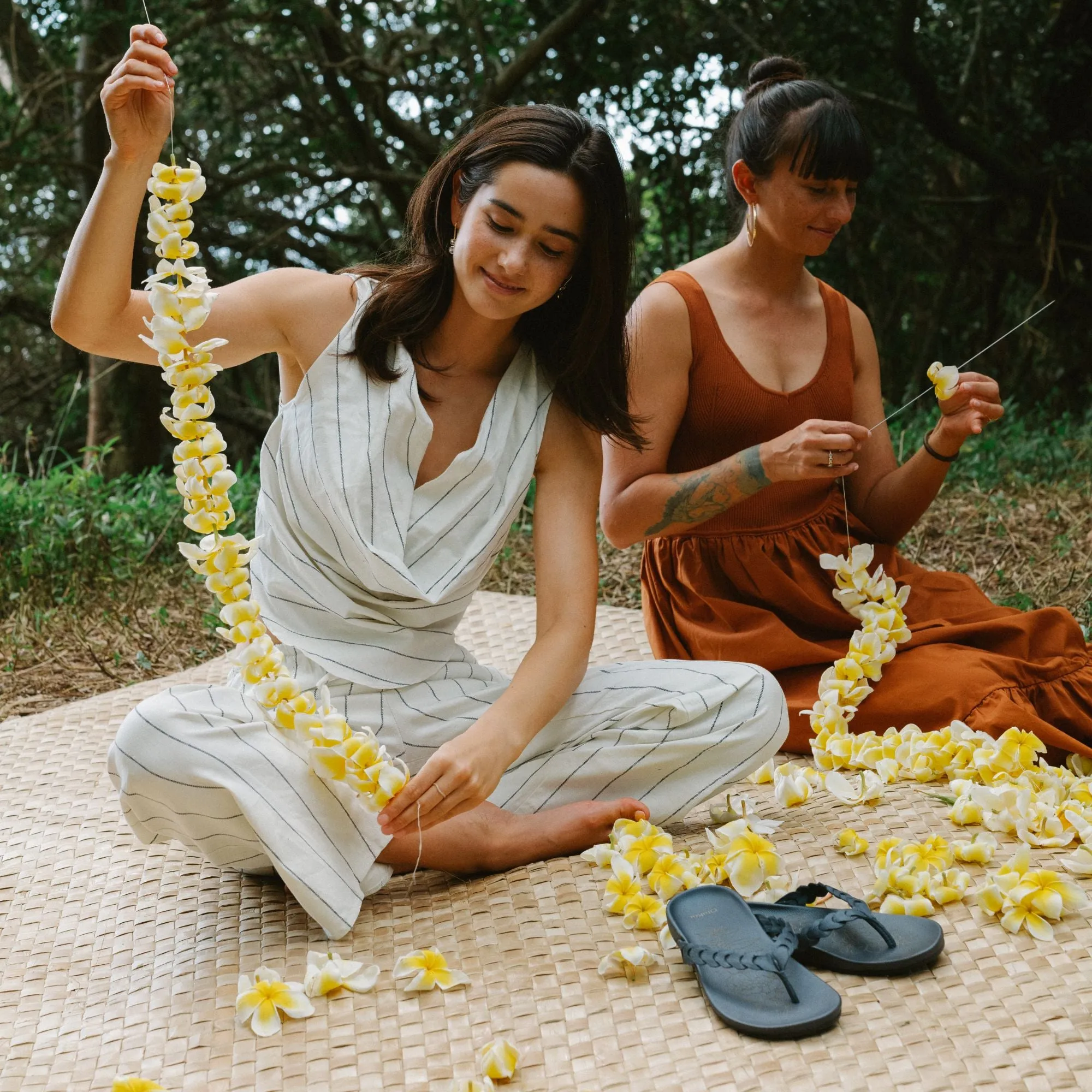Lei - Mood Indigo Walk Flow Supportive Outdoor Footwear