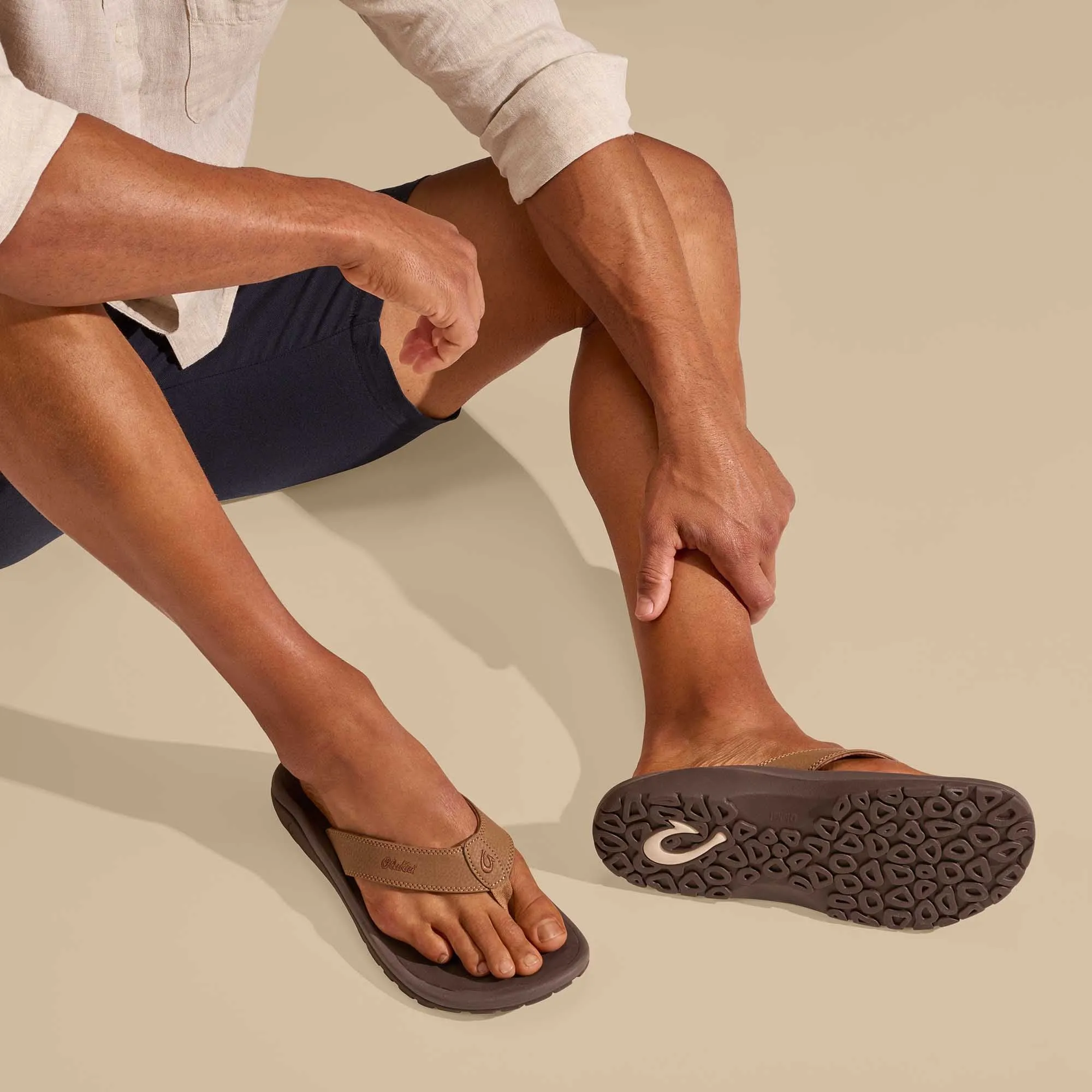 ??Ohana - Tan / Dark Java Comfortable outdoor wear