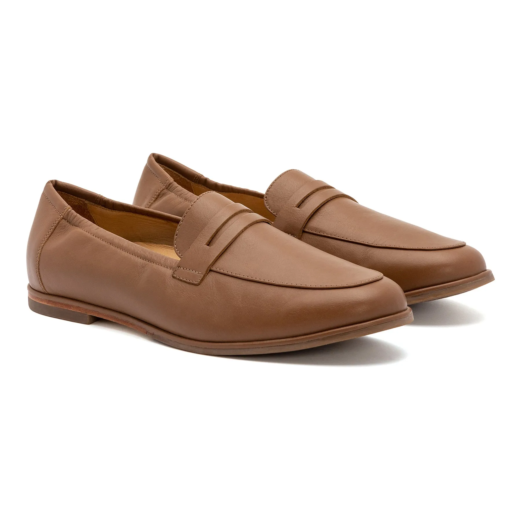 Strada Loafer Metatarsal Editorial Look Center Shade