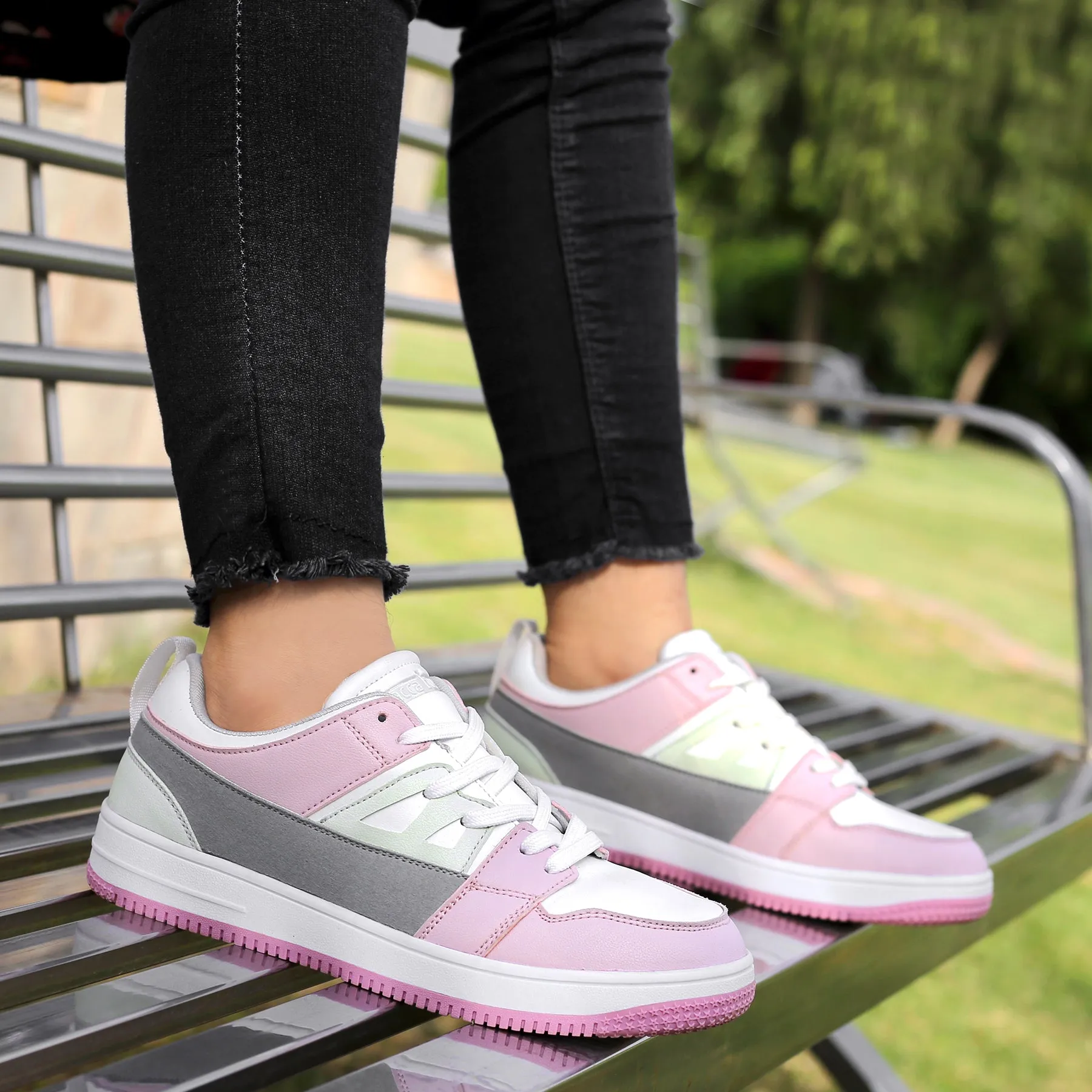 Bacca Bucci SERENITY Low Top Flat Sole Fashion Women's Sneakers Shine Silver Style Goal