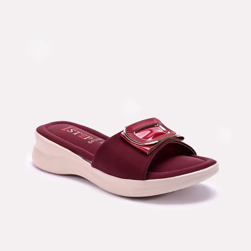 Maroon Comfy Casual Slippers 0413165 Ventilation holes