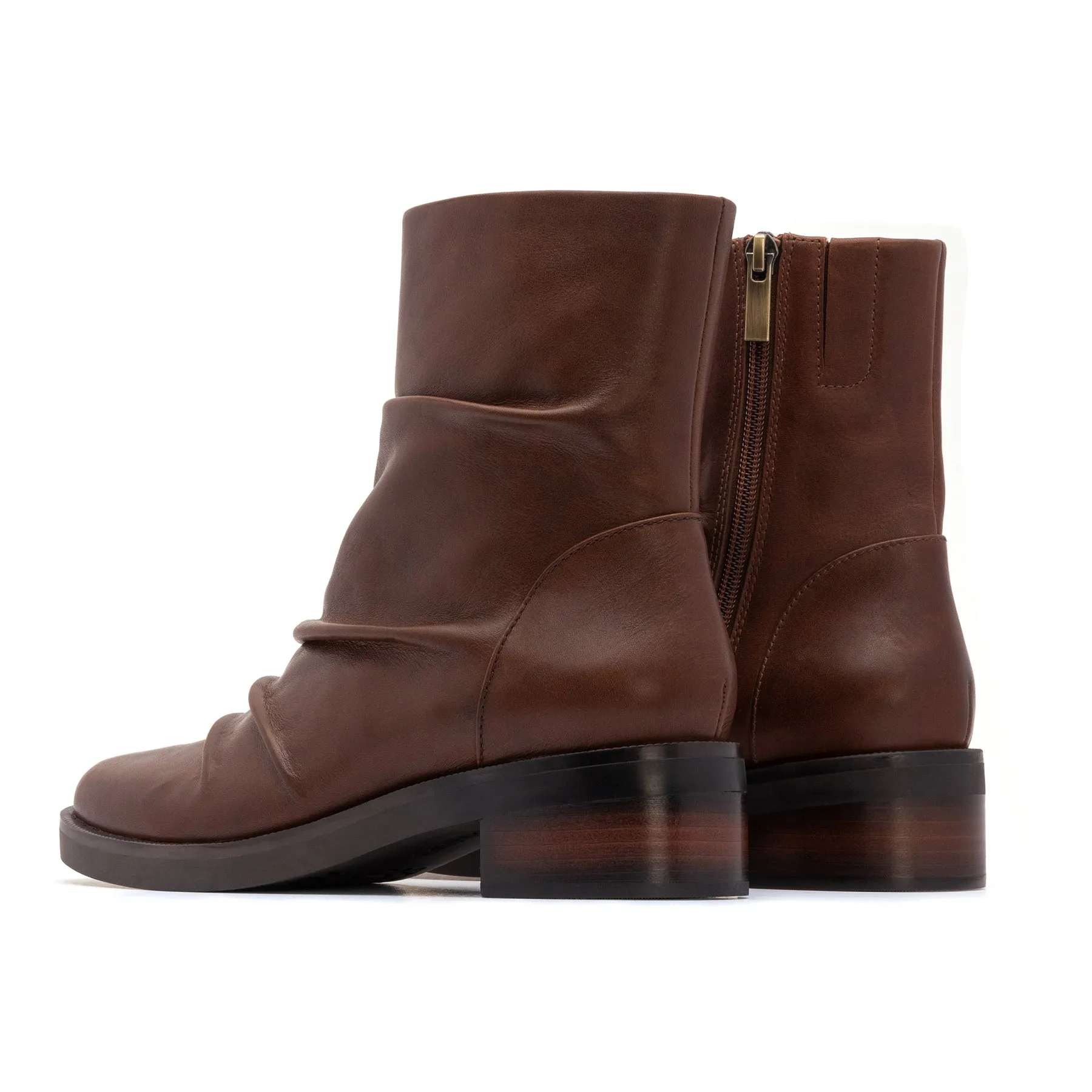 Traverse Scrunch Side zipper Soft Step