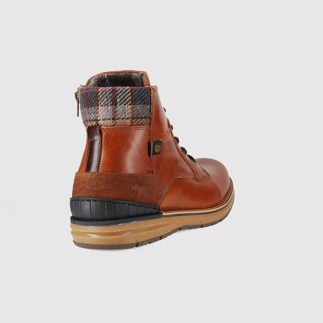 Reliable Grip Padded Interior Rough Terrain Alpine Lace Up Boots Tan