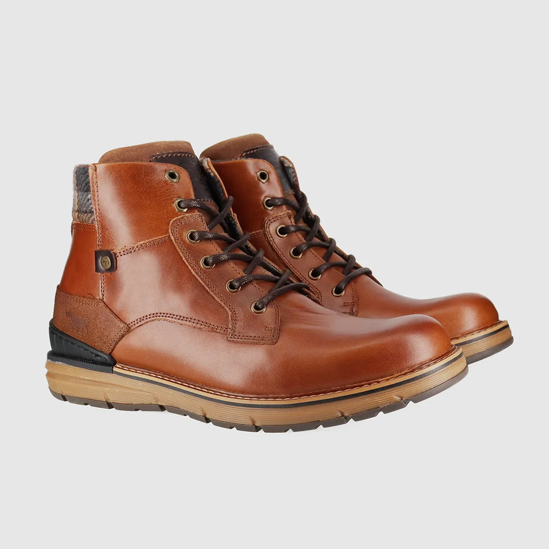 Breathable Lining Alpine Lace Up Boots Tan
