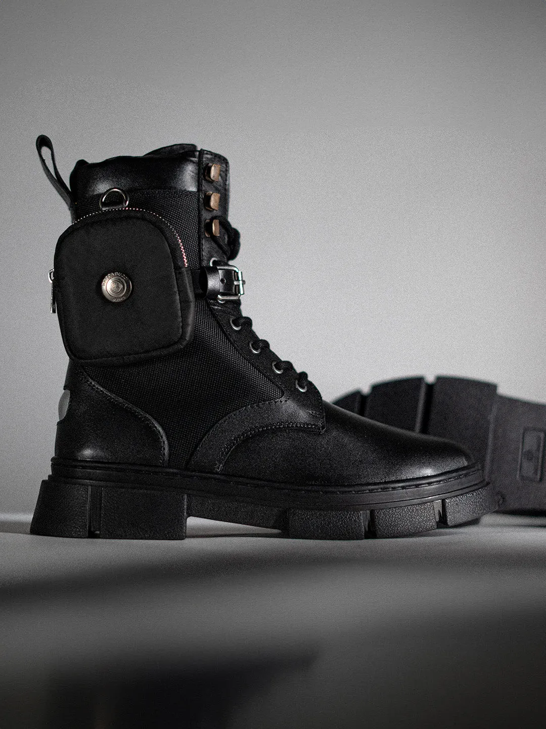 Bacca Bucci Assassin Crystal Glow Garden Walk