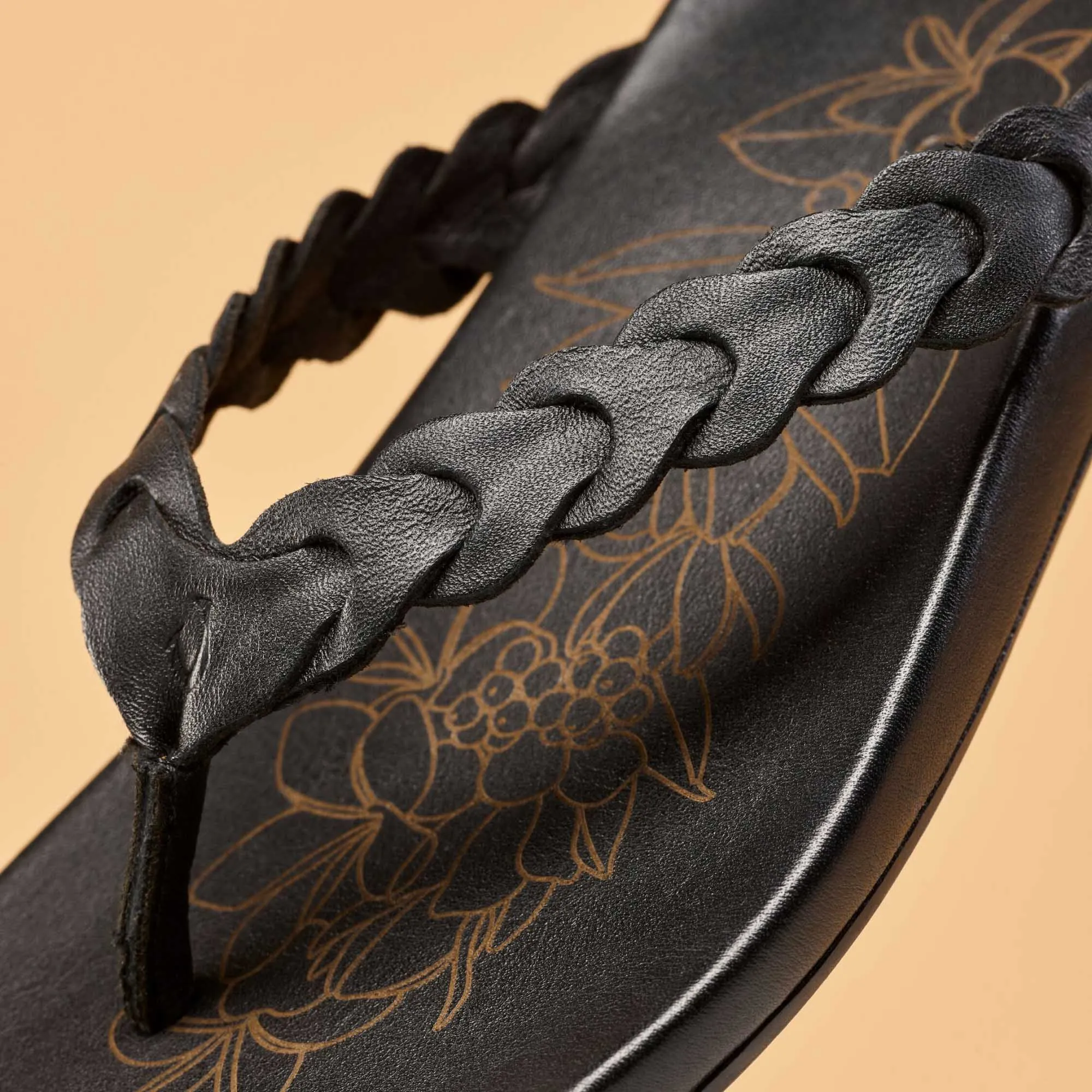Marina Mood Sporty Design Lei - Lava Rock
