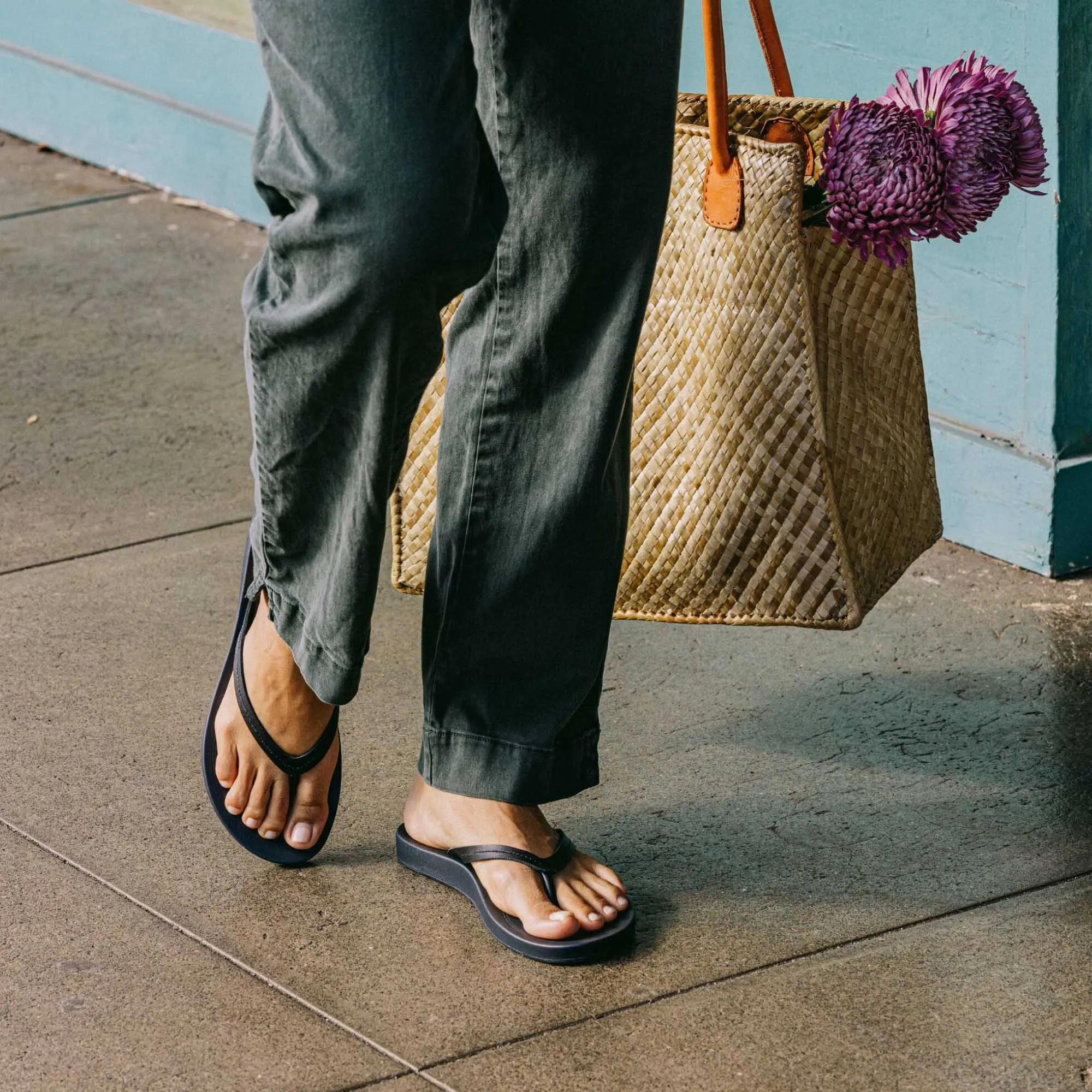 Lalahi - Lava Rock Comfortable walking shoes Street Trend