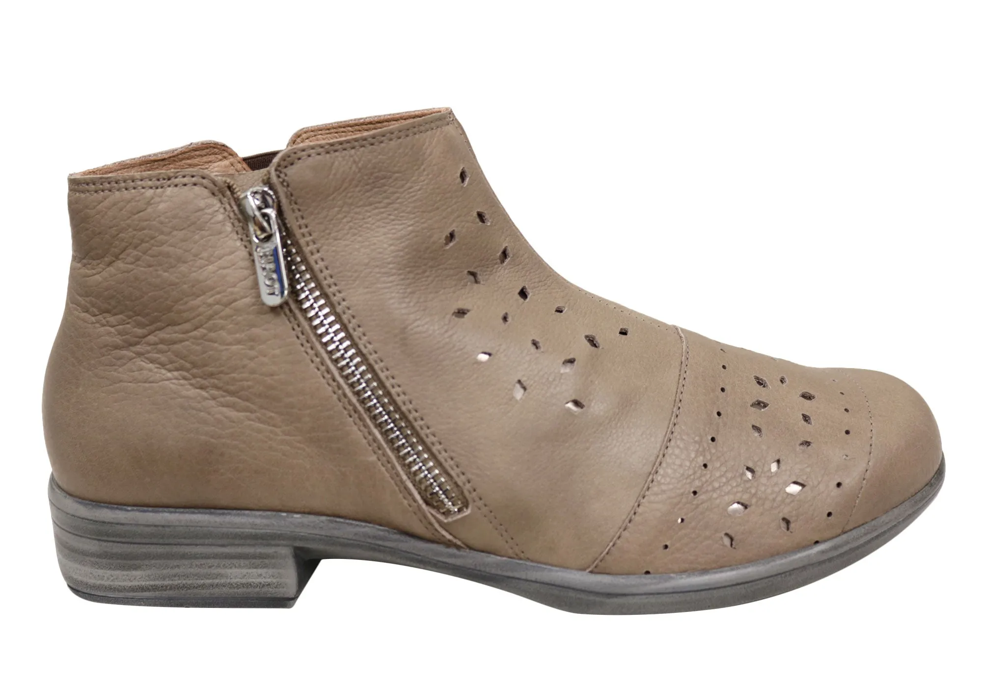 Naot Matagi Womens Leather Comfortable Orthotic Friendly Ankle Boots Tough Sole Functional Build