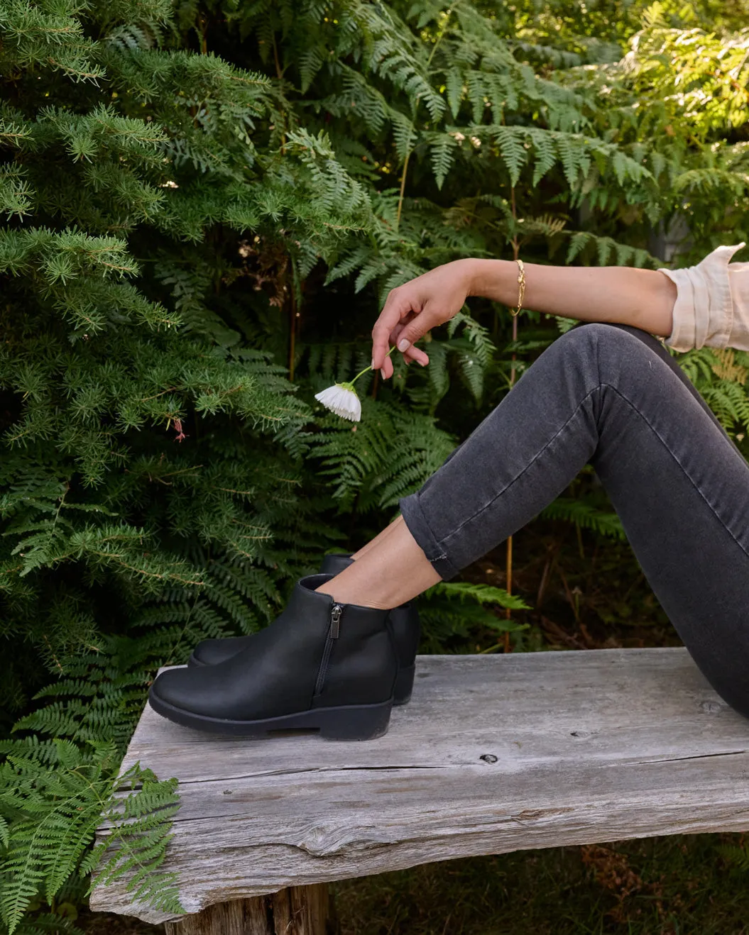 Horizon Zip Metatarsal Flexible Wind Resistant