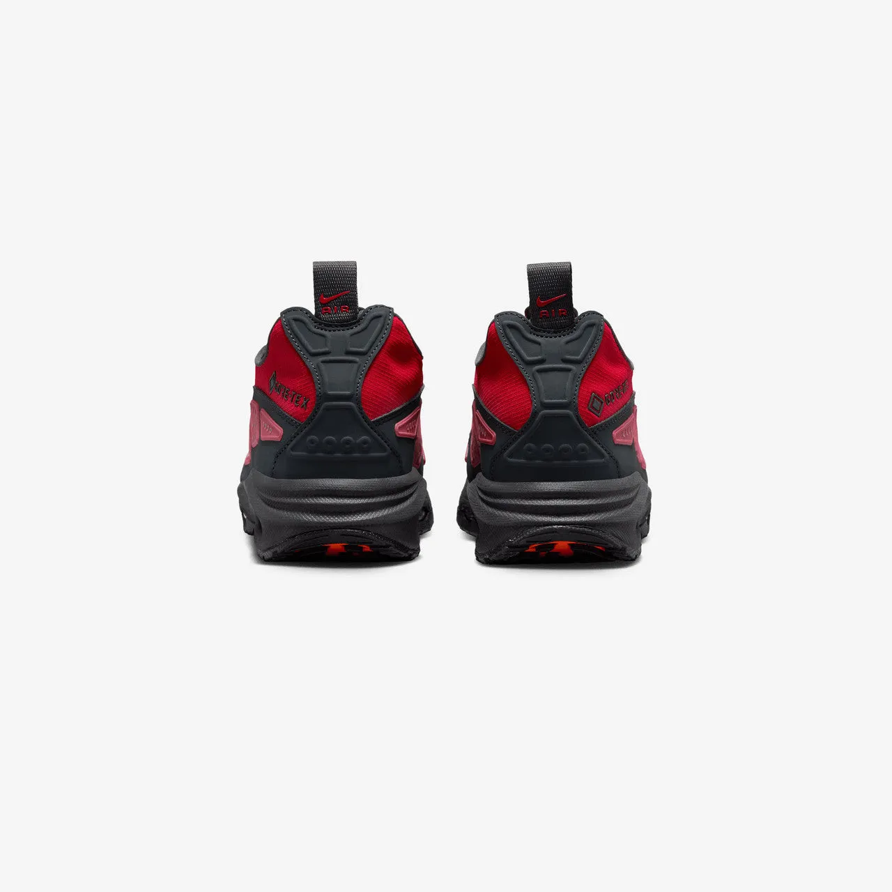 Feather Light Travel Enthusiasts Wmns Air Max SNDR GTX