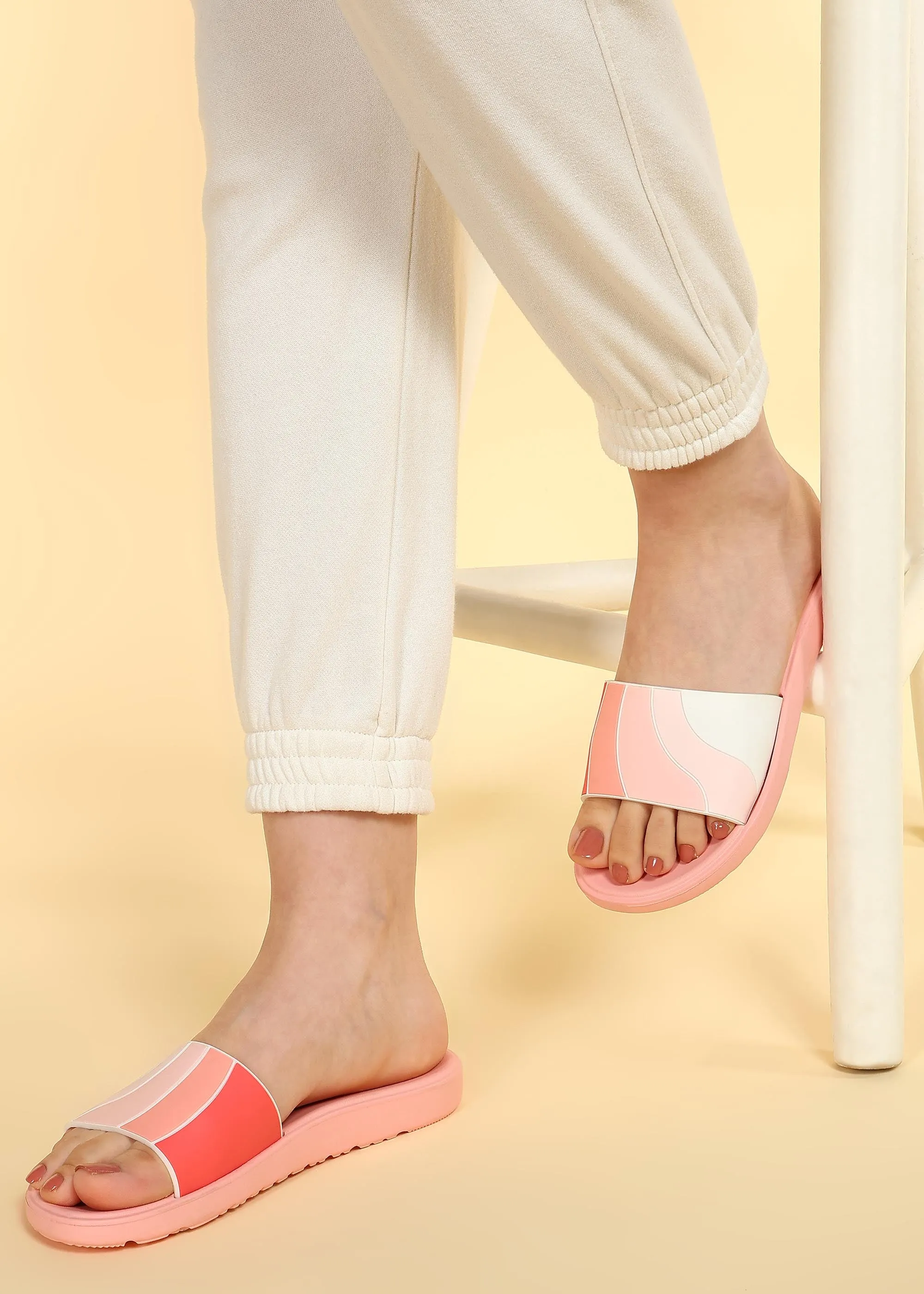 Flexible Design Paragon Women's Peach Sliders with Cushioned Sole for Everyday Use