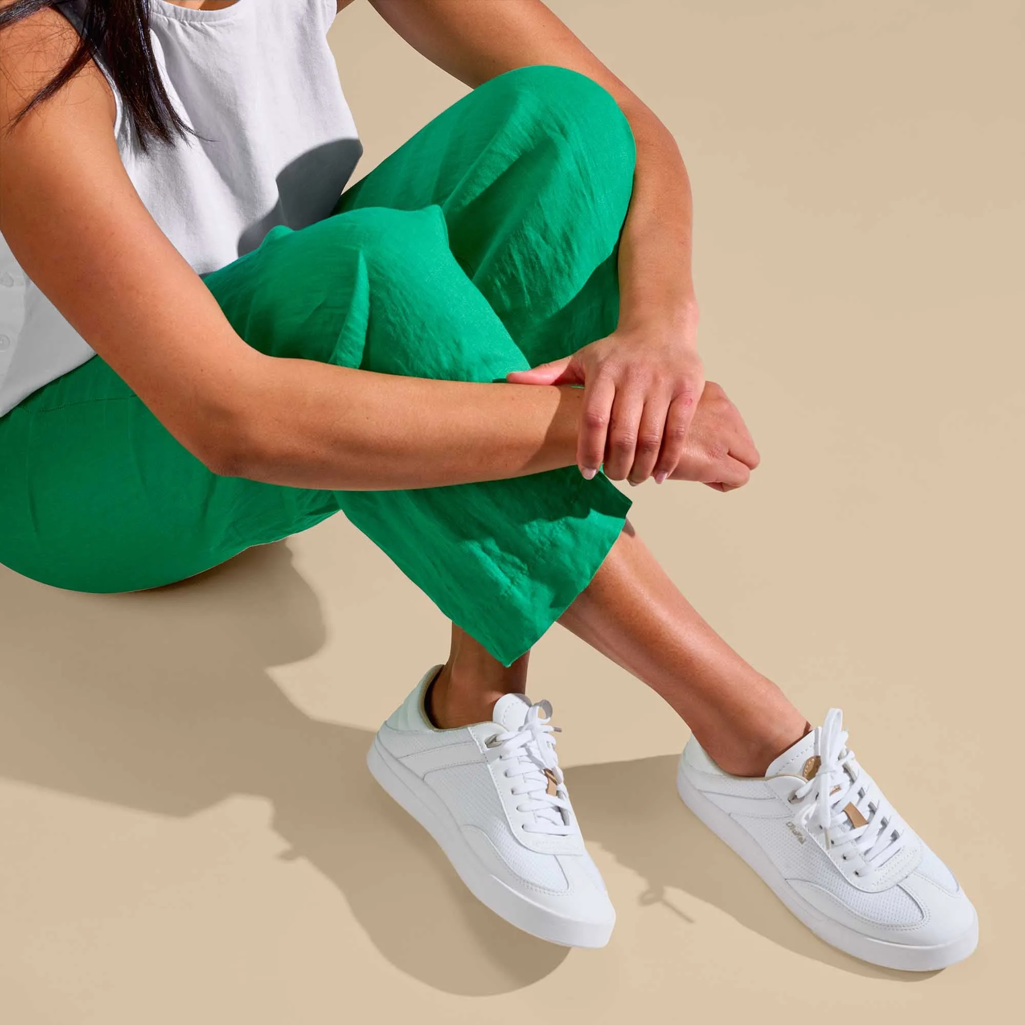 Klea - White Comfortable Back Tension Balanced Design