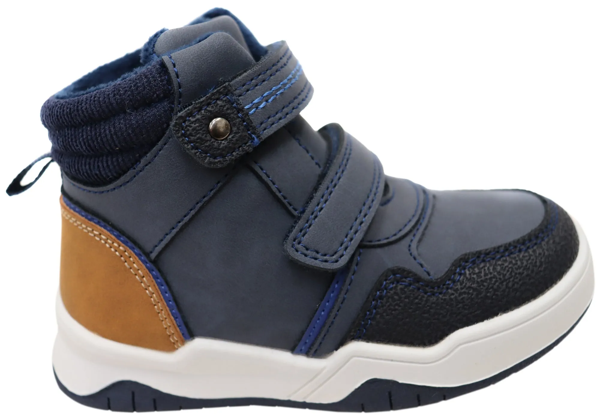 Protective Finish Adventure Seeker Tough Build Grosby Alfie Boys Kids Comfortable Boots With Adjustable Straps