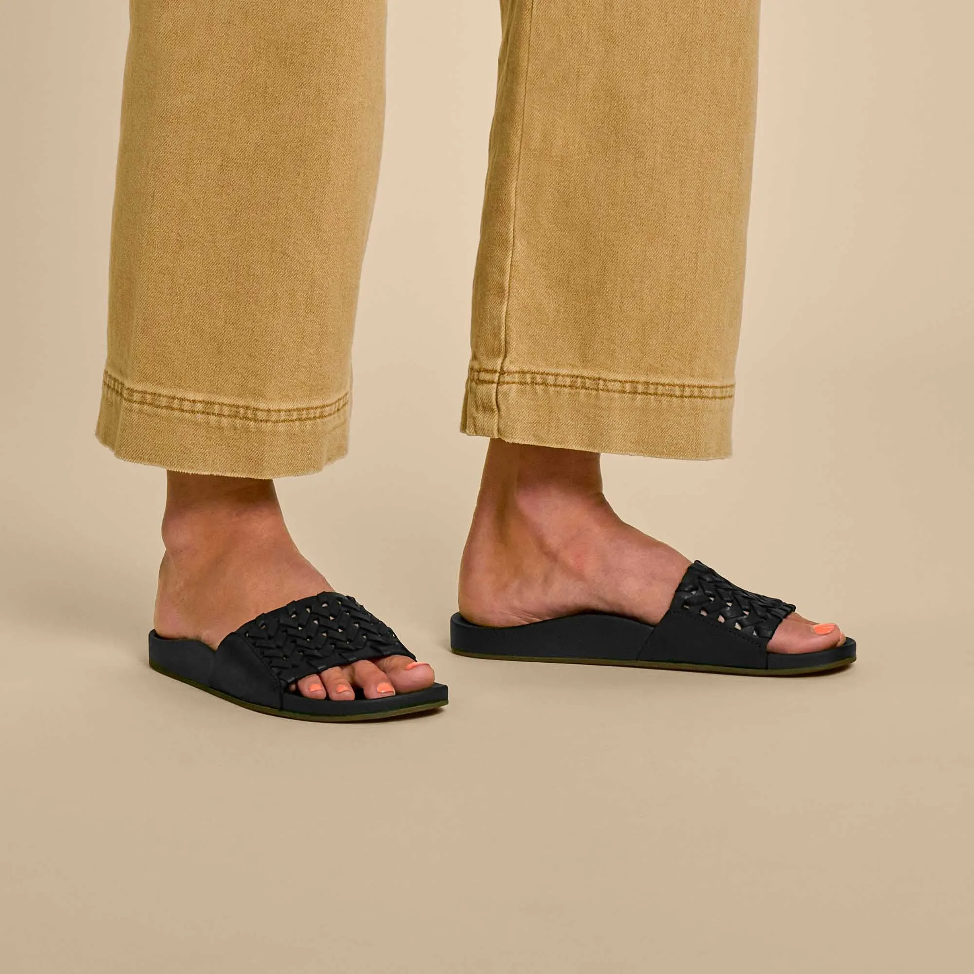 Durable Material Support Comfort Kmola - Black