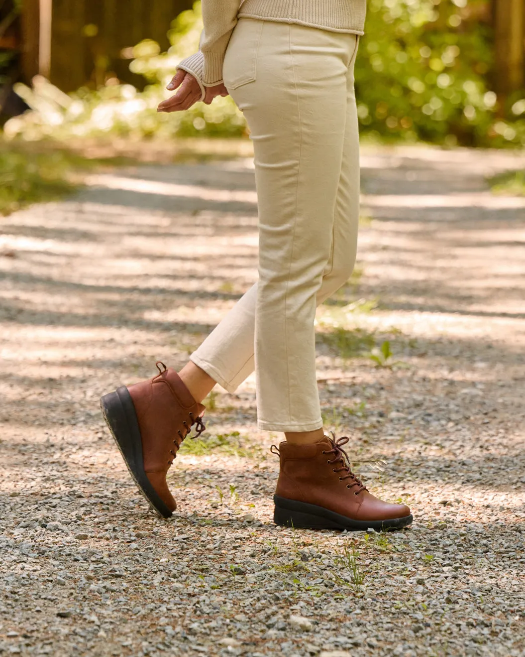 Functional And Fashionable Passage Lace Up