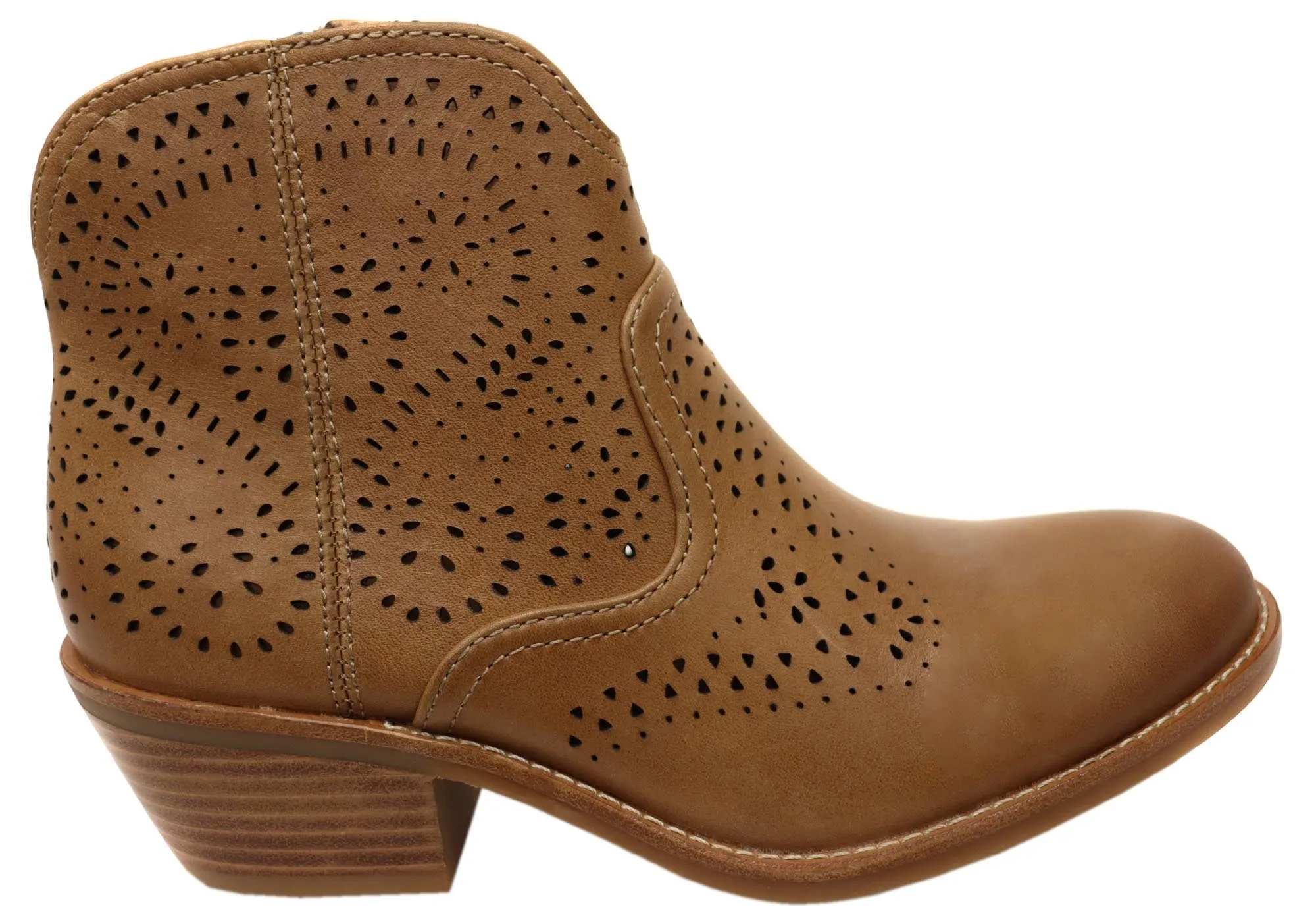 Sofft Alexia Womens Comfortable Leather Low Heel Ankle Boots Low Profile Trail Exploration