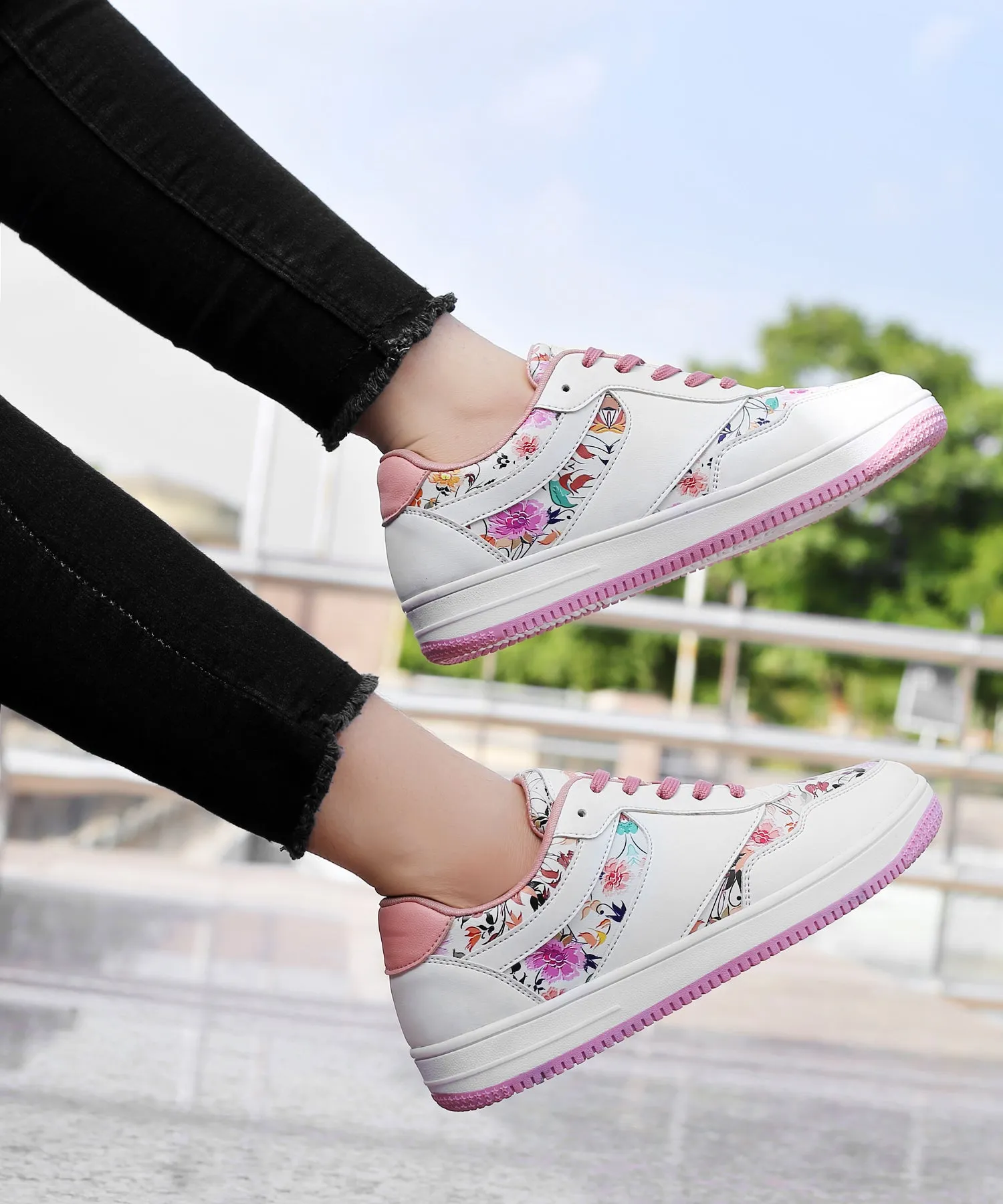 Quick Pack Bacca Bucci VIXEN Low Top Flat Sole Fashion Women's Sneakers with Digital Prints