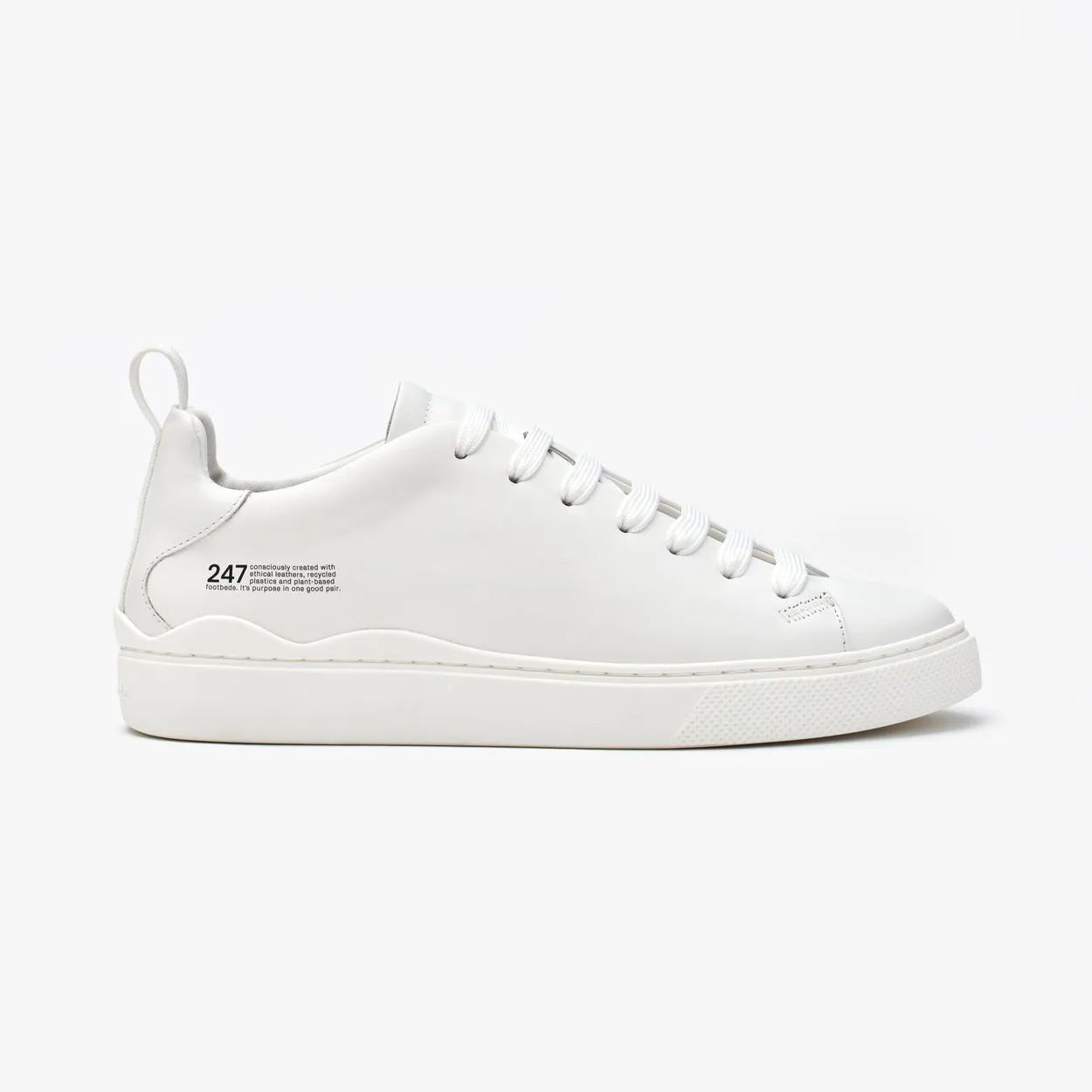 Mono (Women) - White Wide Base
