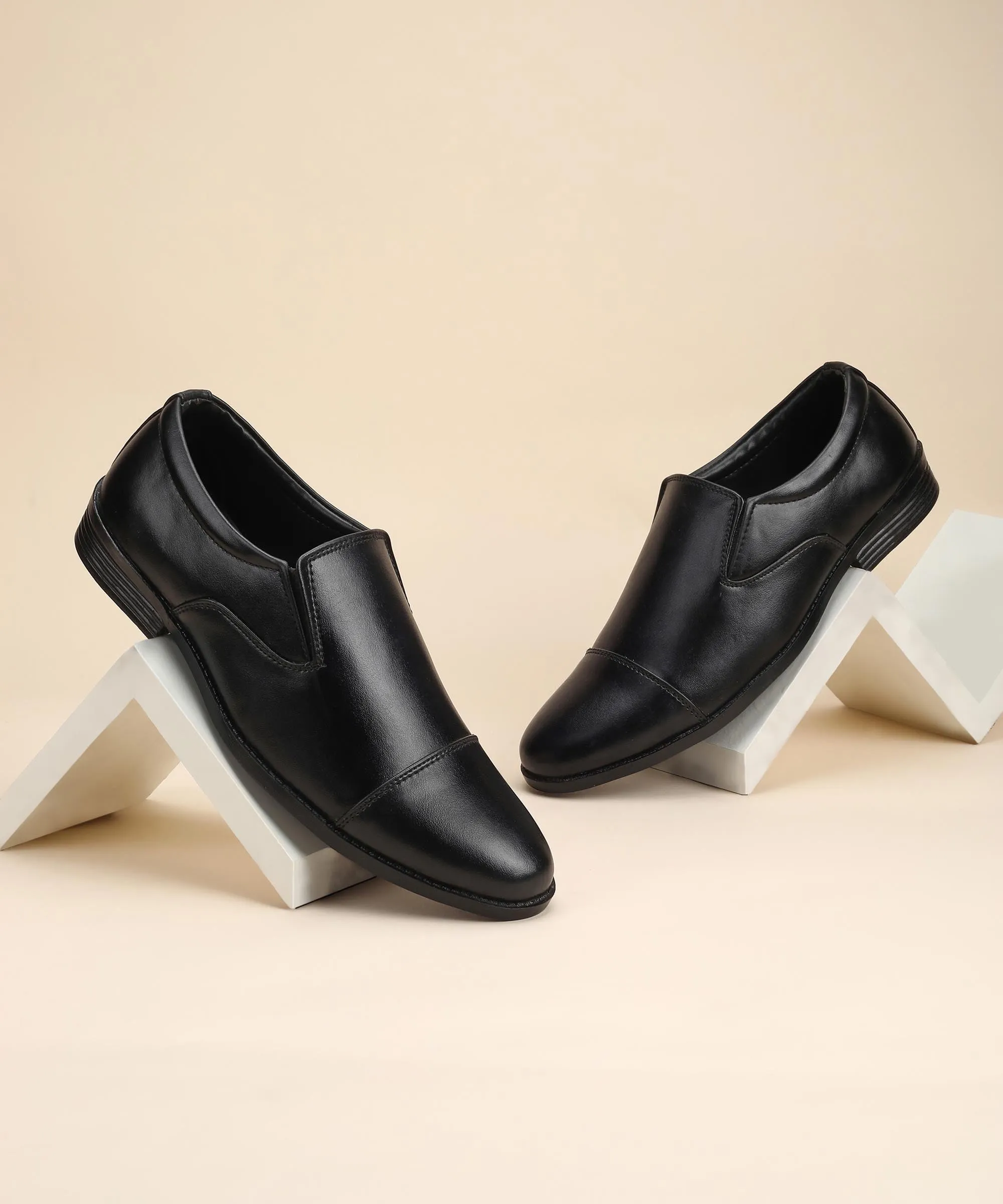 Country Club Guest Look Paragon K11241G Men Formal Shoes | Smart & Sleek Design | Comfortable Sole with Cushioning | Daily & Occasion Wear