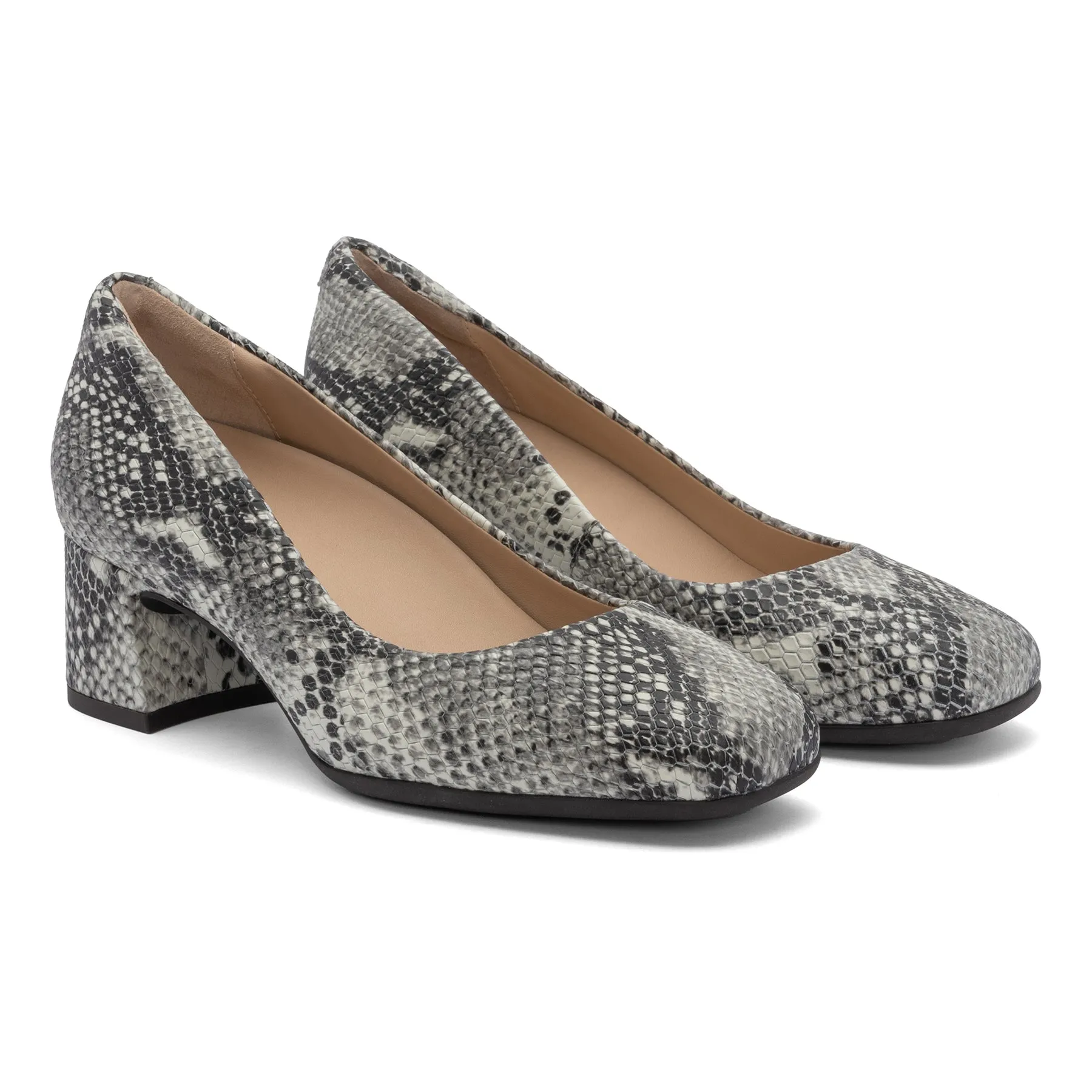 Fine Detail Avenue Pump Metatarsal