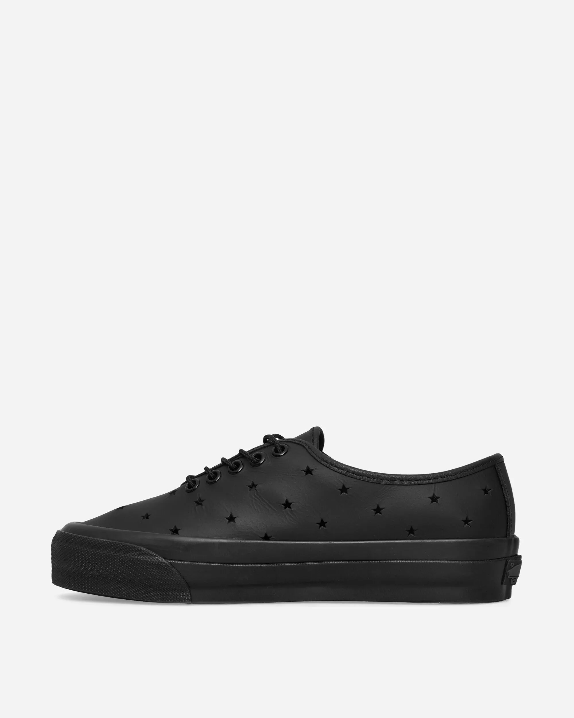 One Piece Authentic Vibram Sneakers Black warm glow