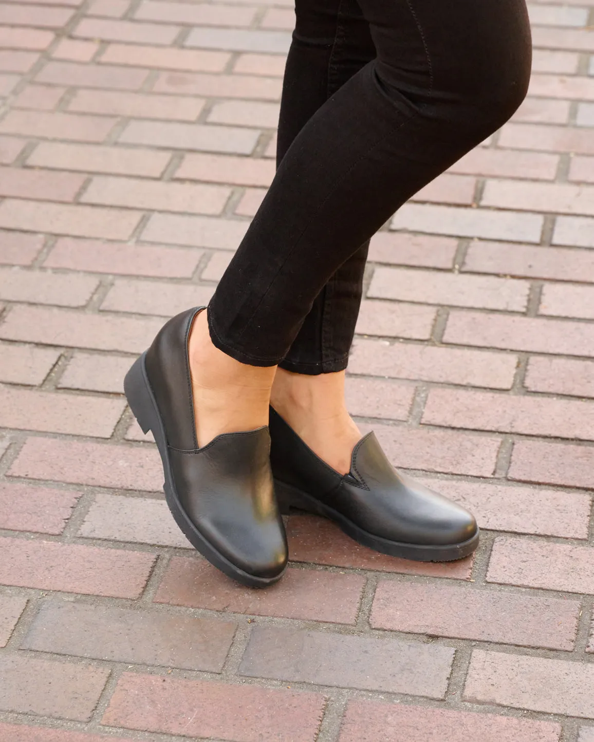 Horizon Slip On Event Shade Flat Sole
