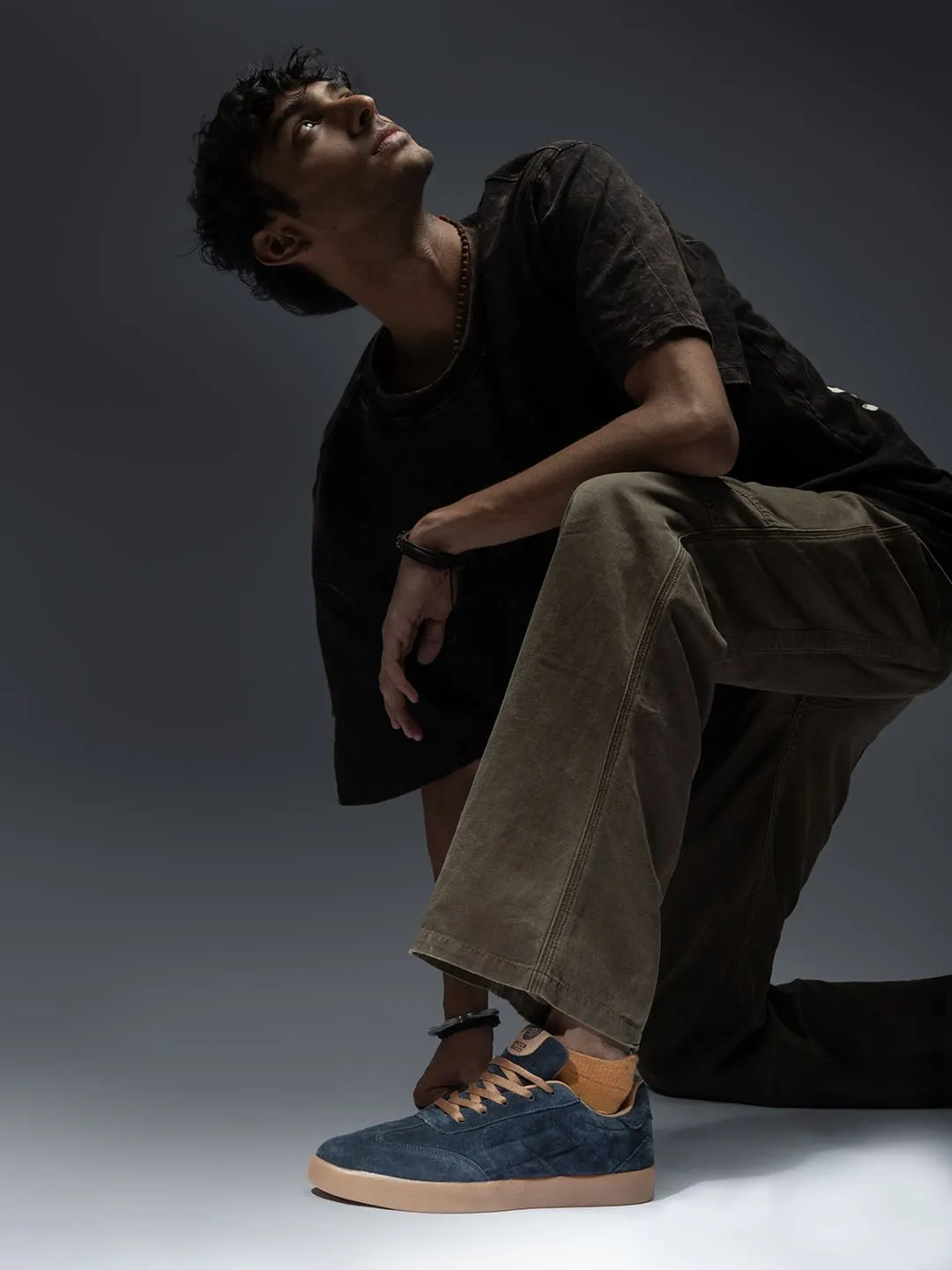 Safe Land Bacca Bucci Fresco ??Suede Low-Top Sneakers for the Urban Nomad