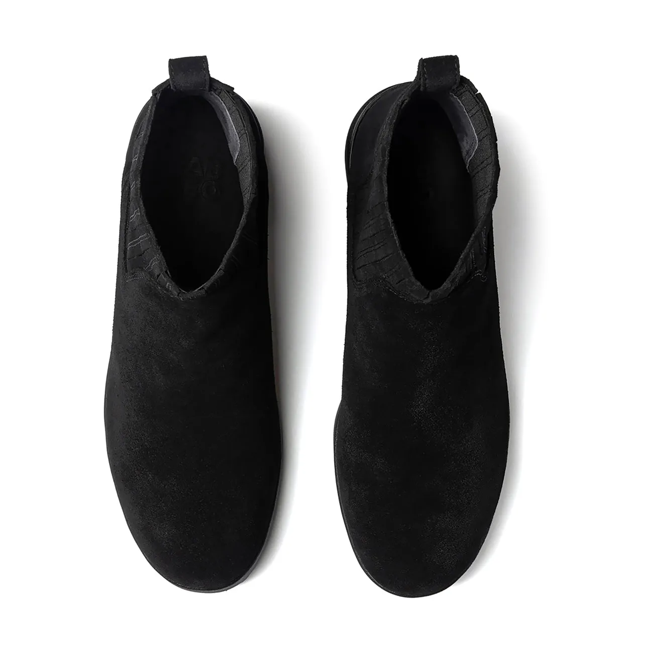Minimalist Comfort And Durability Capital Chelsea