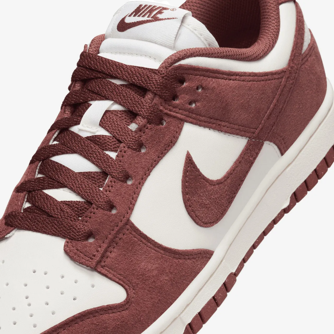 Swift Path Wmns Dunk Low