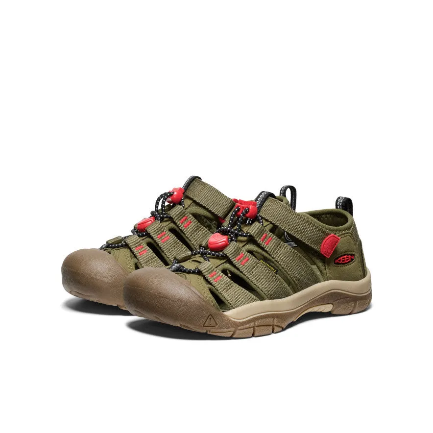 Relaxing Flats Soft Edge Big Kids' Newport H2  |  Martini Olive/Aura Orange